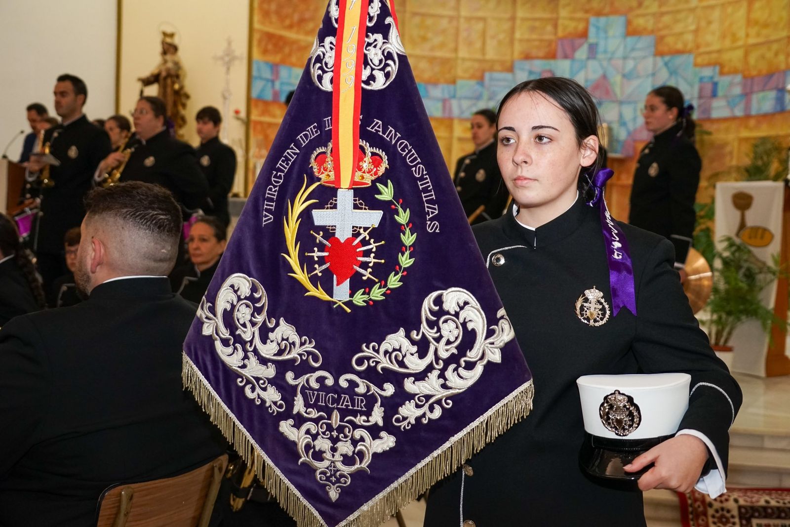 La AM de Las Angustias de Vícar viste de gala su música con un nuevo uniforme