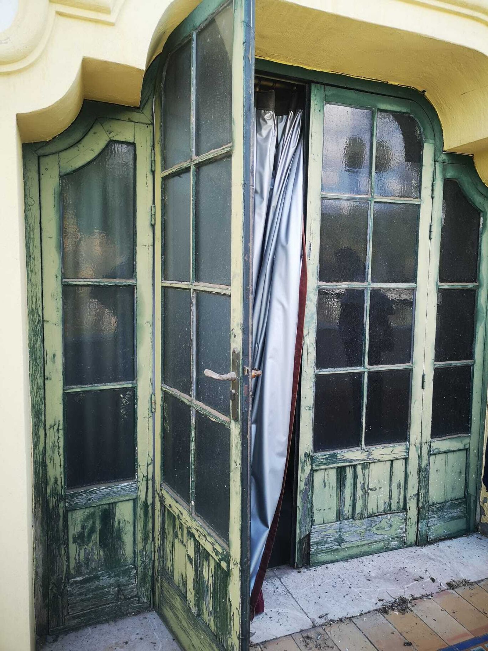 El deprorable estado del teatro Lope de Vega.