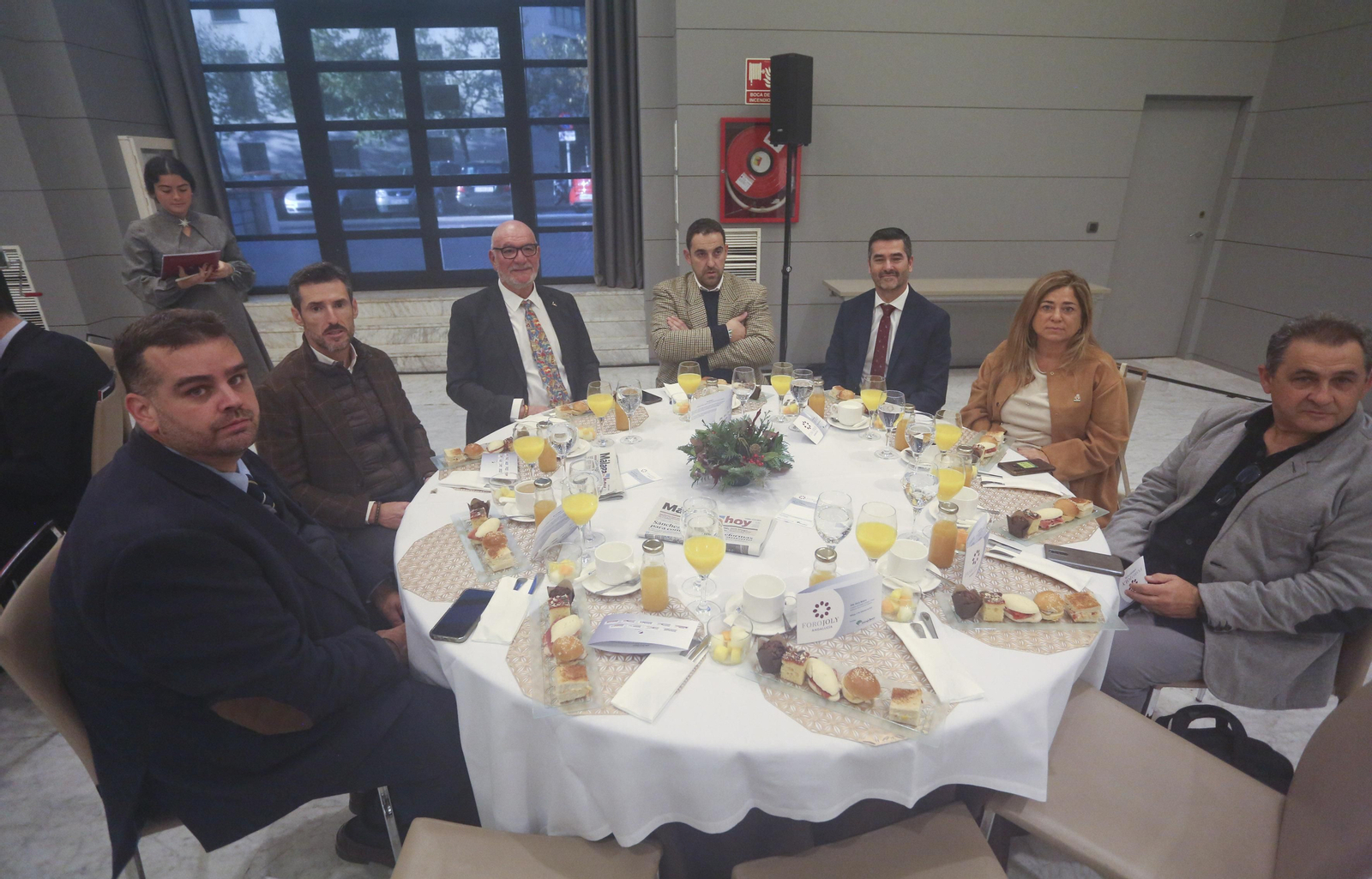 El Foro Joly Unicaja Banco con la consejera de Empleo de la Junta de Andalucía en imágenes