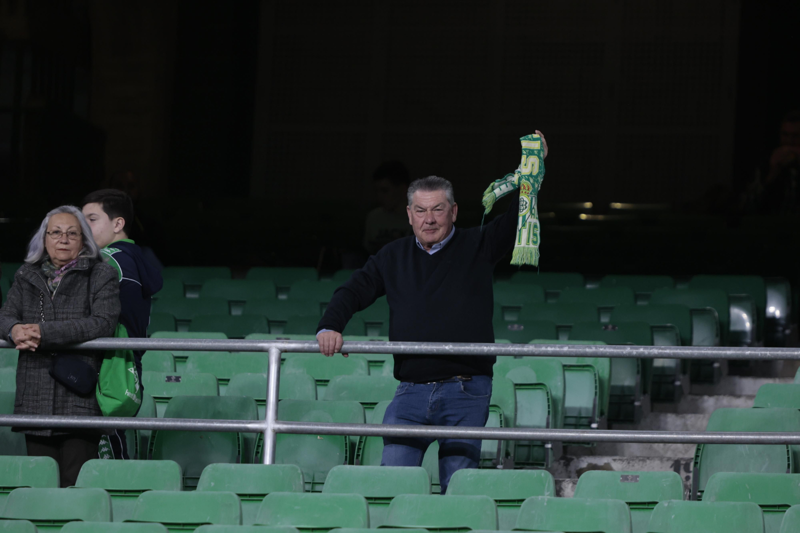 Búscate en las gradas del Villamarín