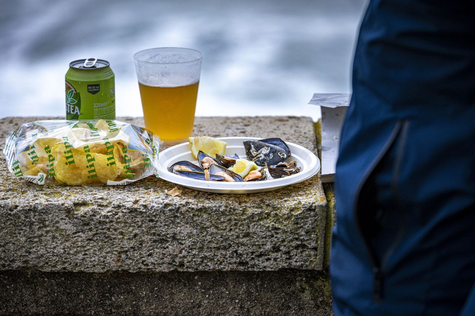 Las imágenes de la mejillonada popular en Cádiz 2026