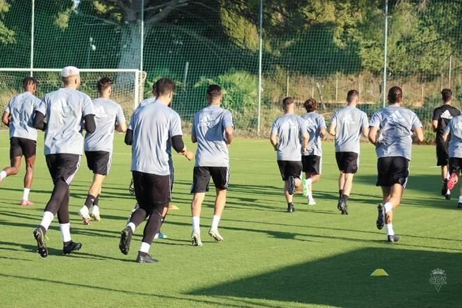 Jugadores del Cádiz B en su primer entrenamiento. Jugadores del Cádiz B en su primer entrenamiento.