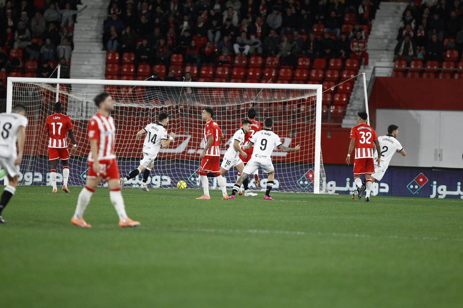Las fotos del partido de fútbol U.D. Almería-Real Burgos