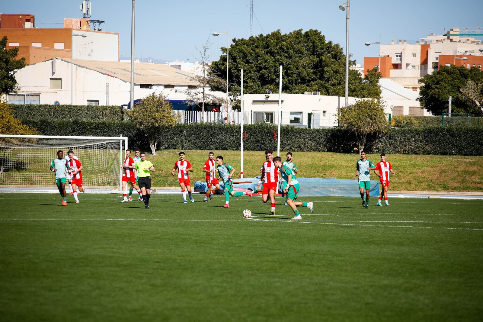 Las imágenes de Segunda RFEF entre Almeria B y recreativo de Granada