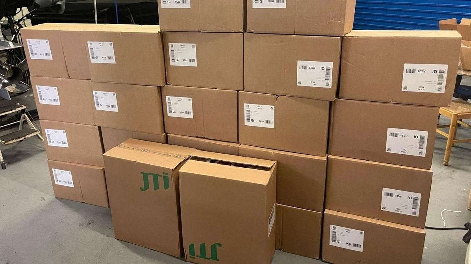 Operación del Servicio de Aduanas de Gibraltar contra el contrabando de tabaco. Operación del Servicio de Aduanas de Gibraltar contra el contrabando de tabaco.