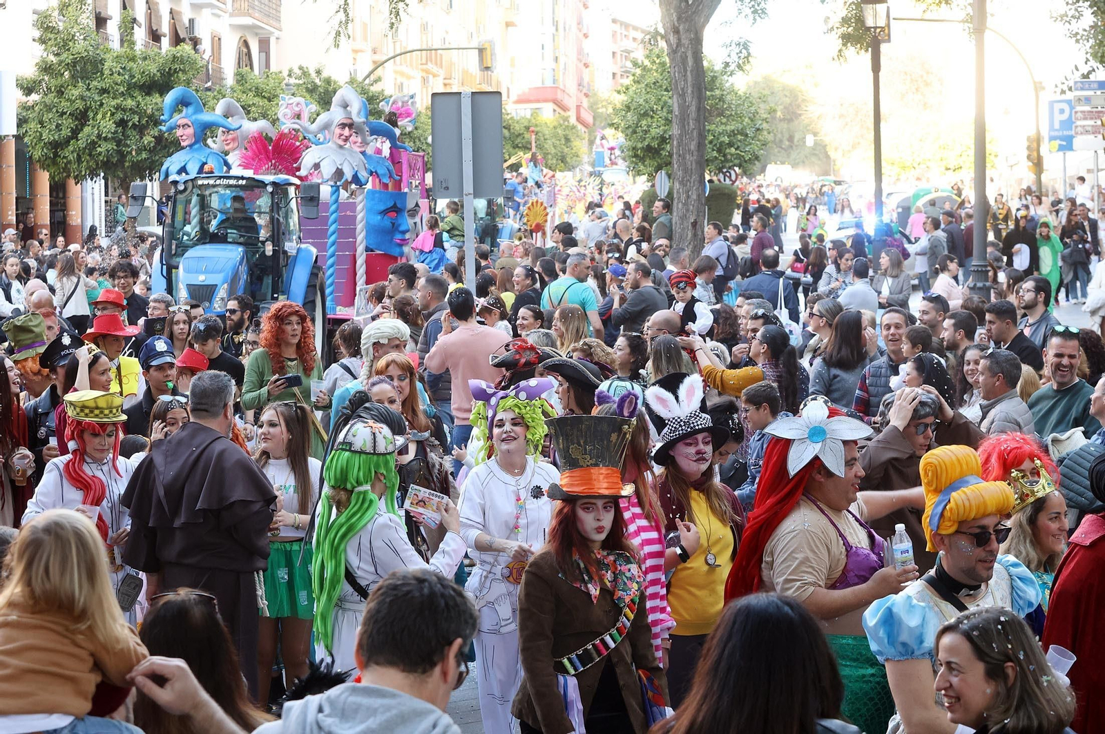 Imágenes de la cabalgata del Carnaval Colombino 2024