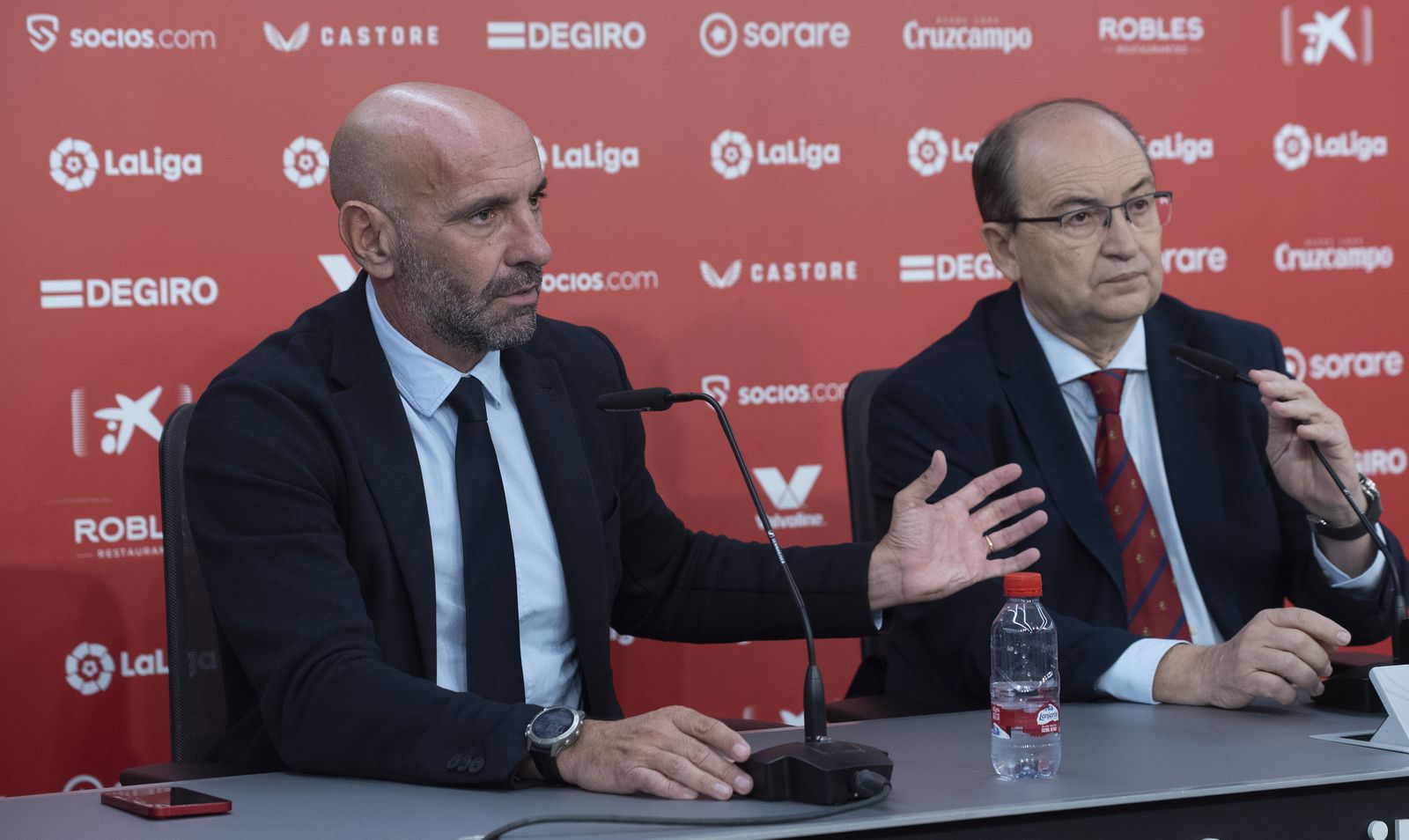 Las imágenes de la presentación de Sampaoli como nuevo entrenador del Sevilla