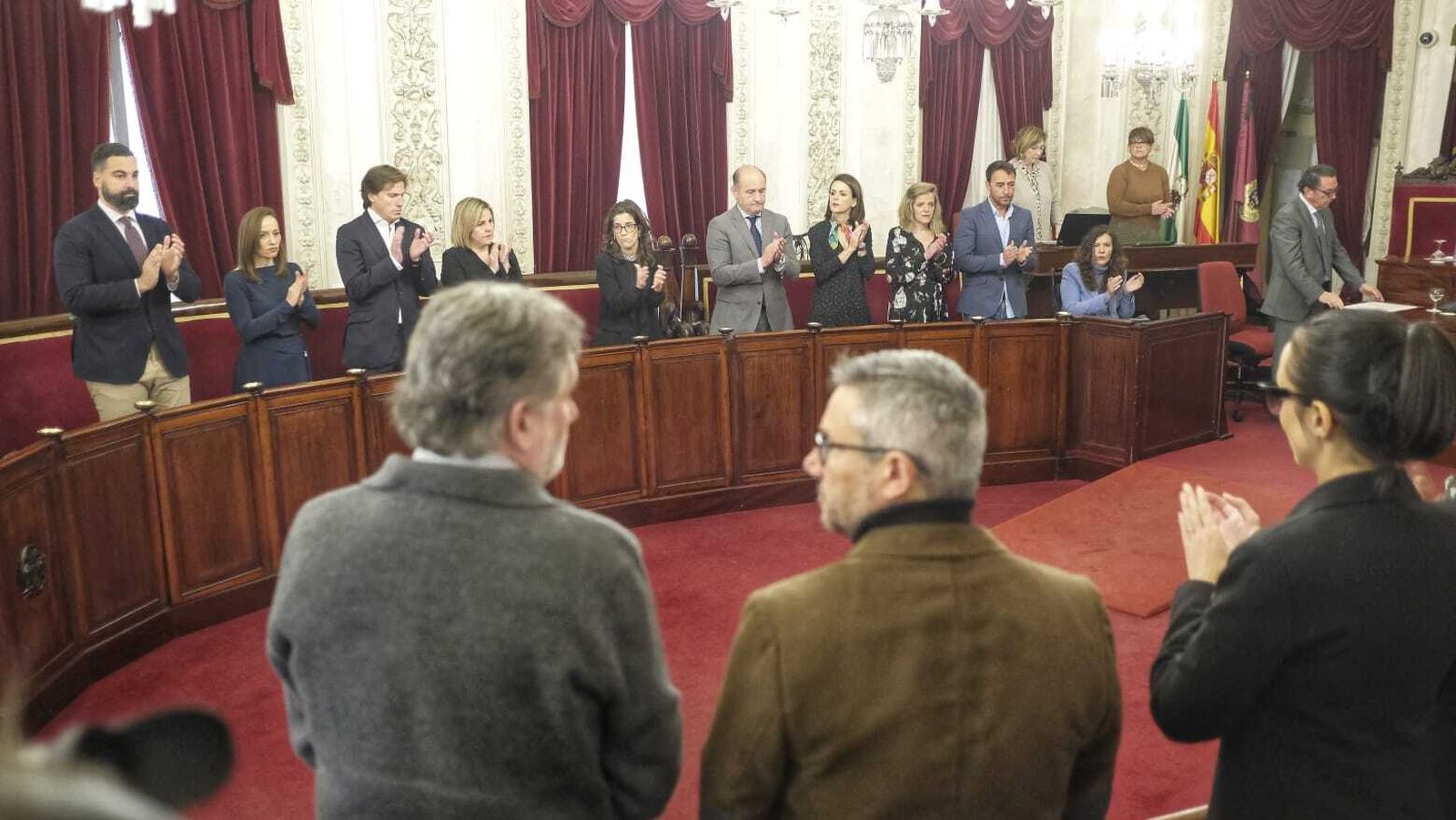 El pleno homenaje a Carlos Díaz en Cádiz, en imágenes