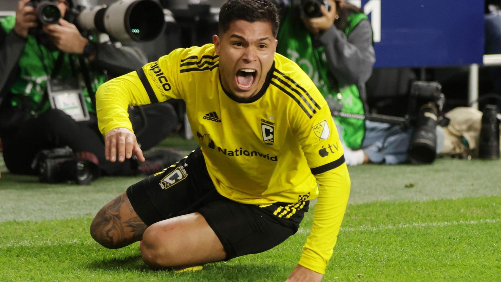 Las fotos de la carrera de Cucho Hernández