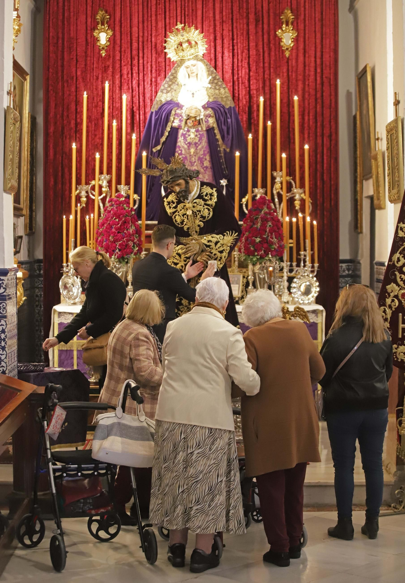 El Solemne besamanos a Jesús del Gran Poder de La Línea, en imágenes