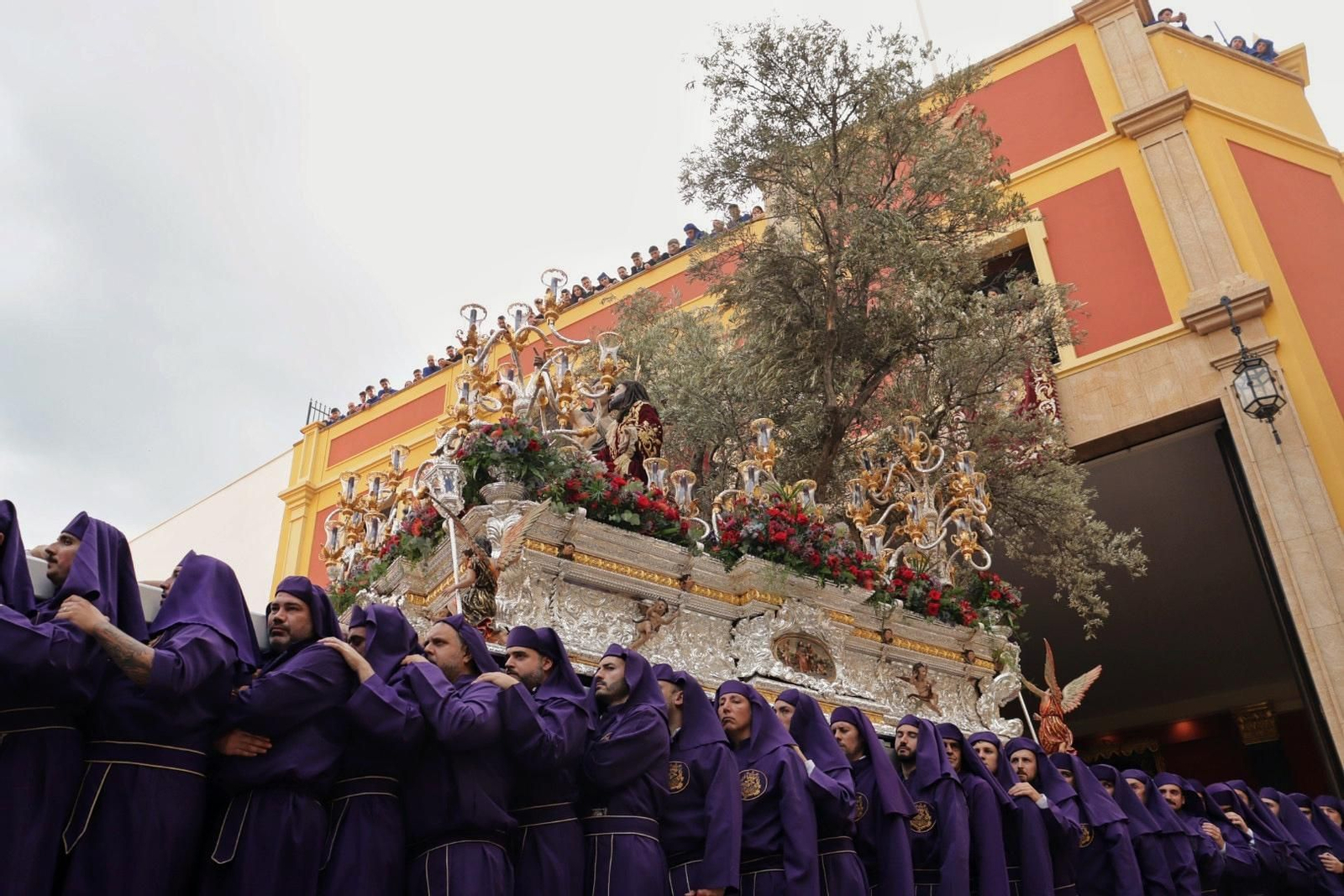 Lágrimas y Favores el Domingo de Ramos en Málaga, en imágenes