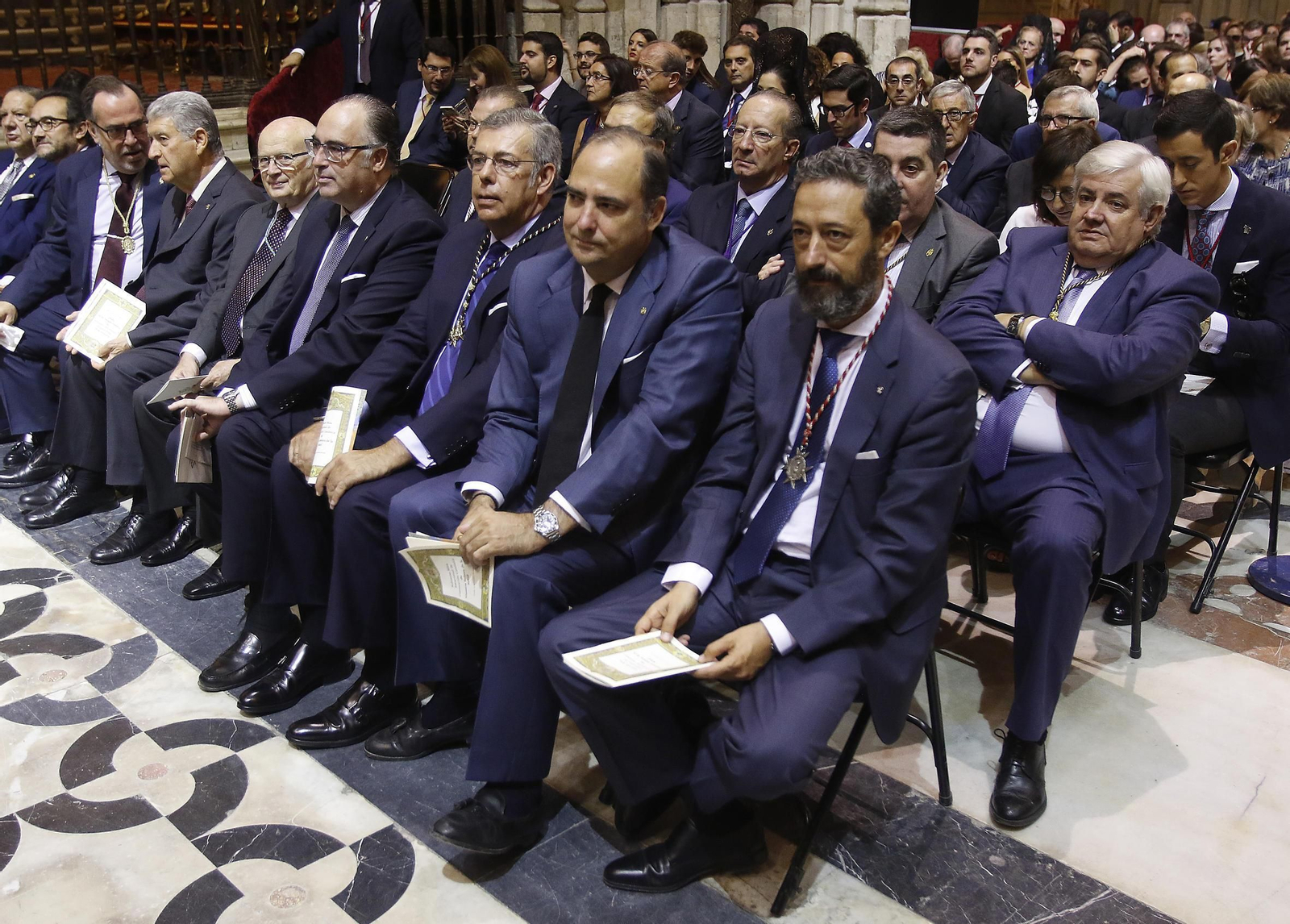 La coronación y el regreso de la Virgen de la Salud, en imágenes