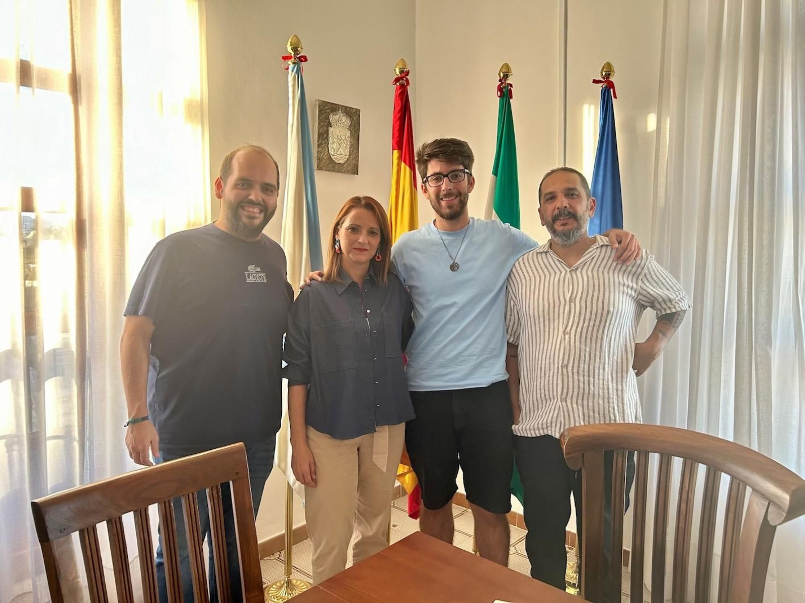 Navarrete se reunía con la alcaldesa de Albox para firmar el Libro de Honor del municipio