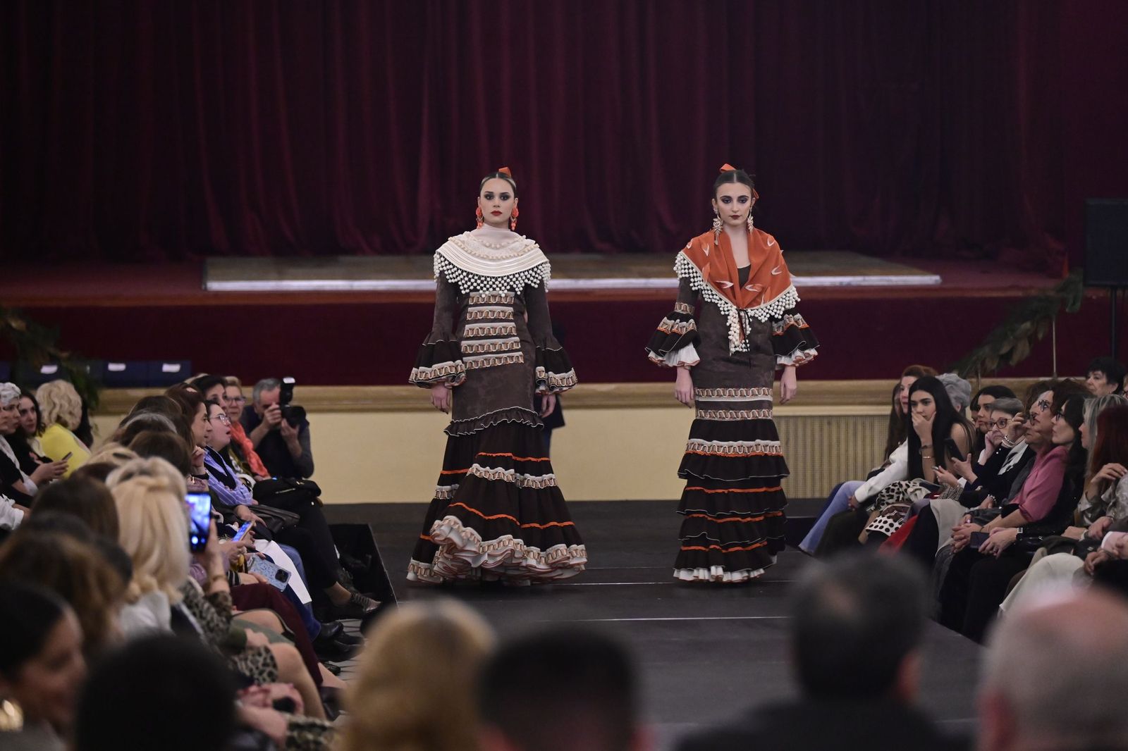 Moda flamenca solidaria con Sonrisa de Lunares en Córdoba