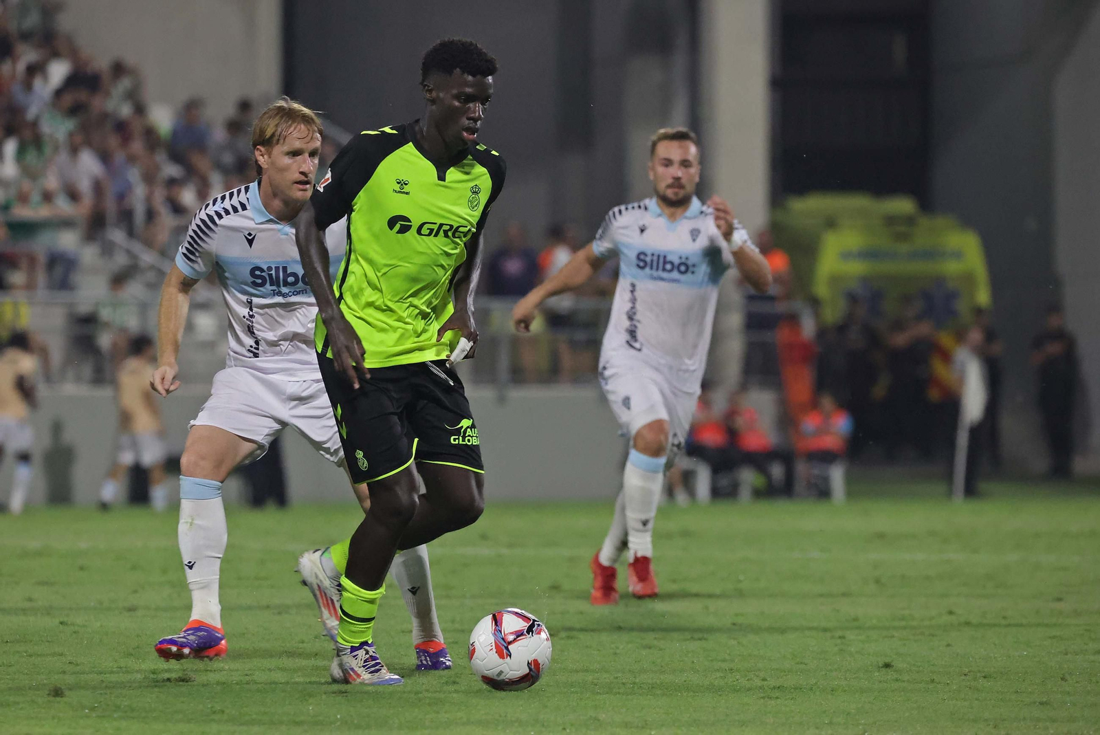 Las mejores fotos del Real Betis - Cádiz CF celebrado en el Ciudad de La Línea