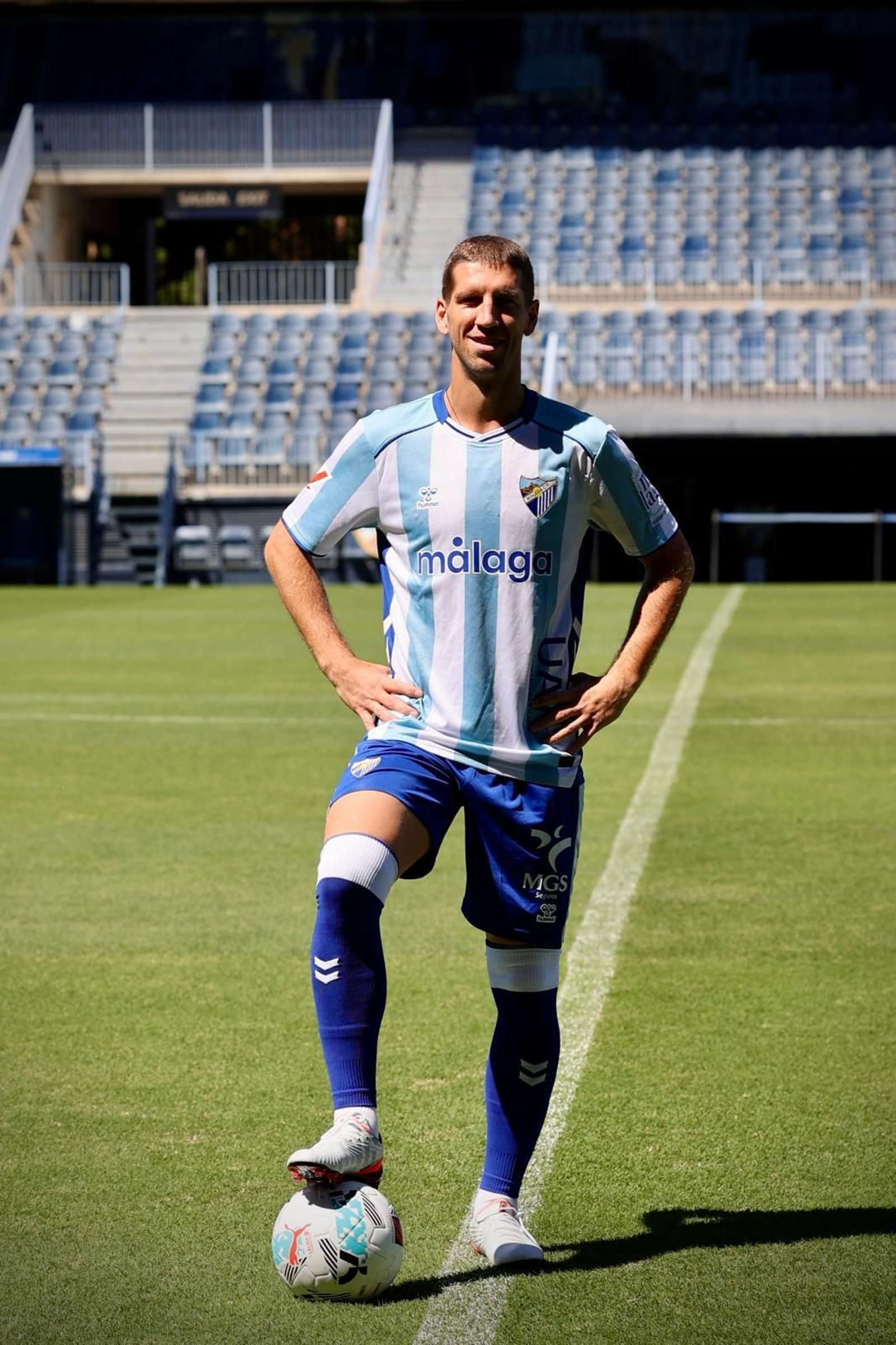 Las primeras imágenes de Brasanac como jugador del Málaga CFº