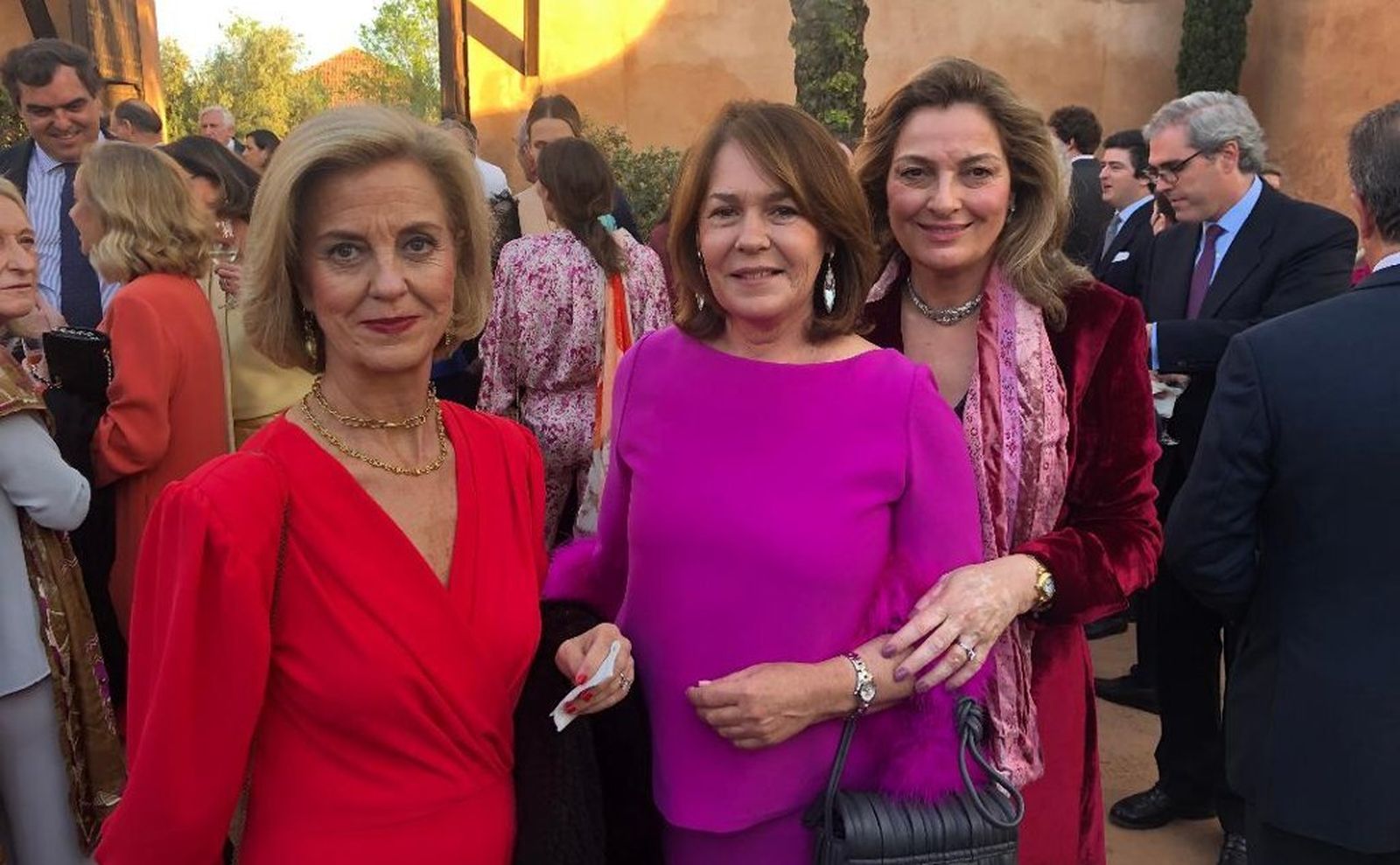 Reyes Cavero, Macarena Guardiola y María Luisa Guardiola.