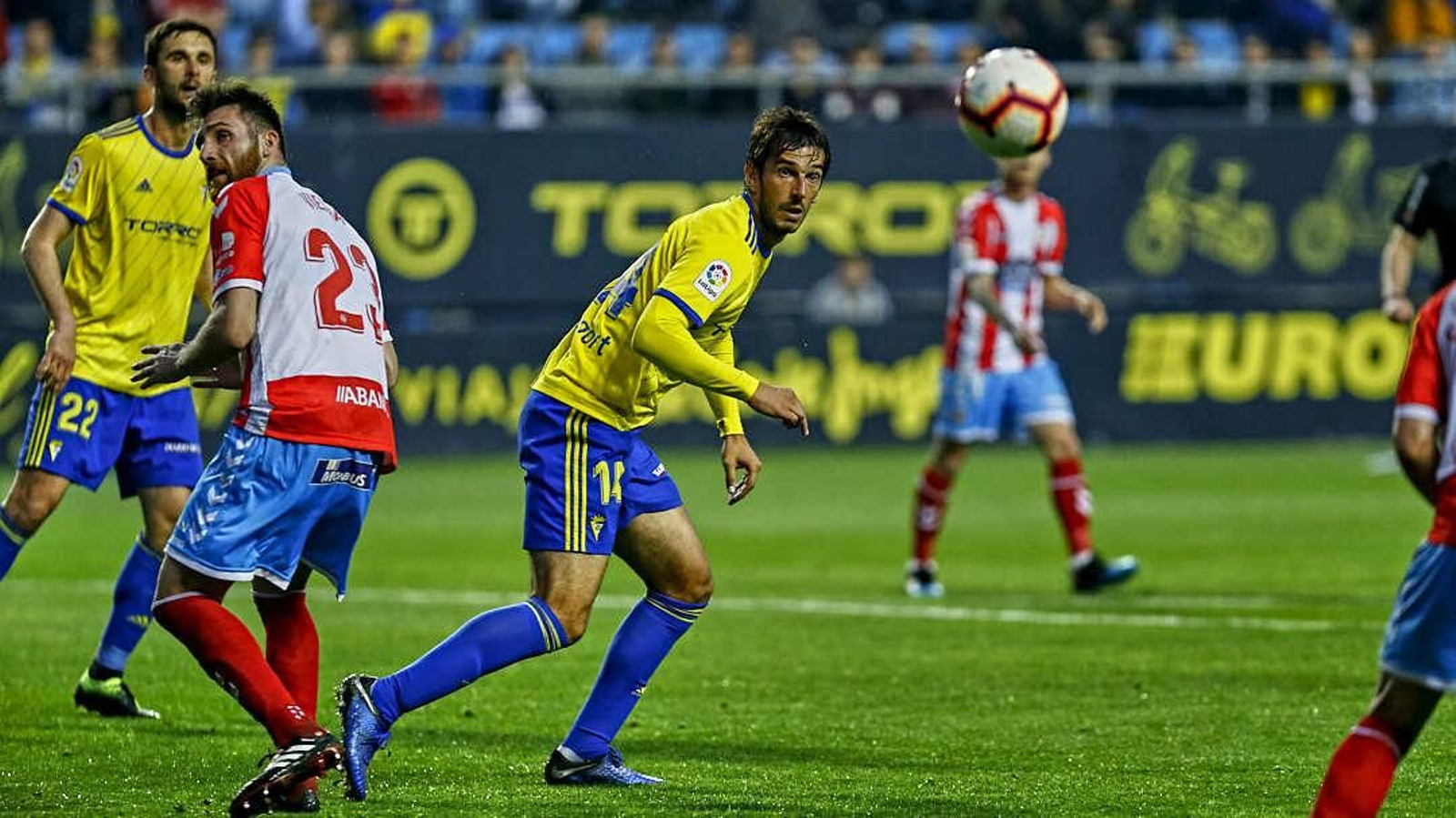 Imágenes del partido de fútbol Cádiz CF - CD Lugo