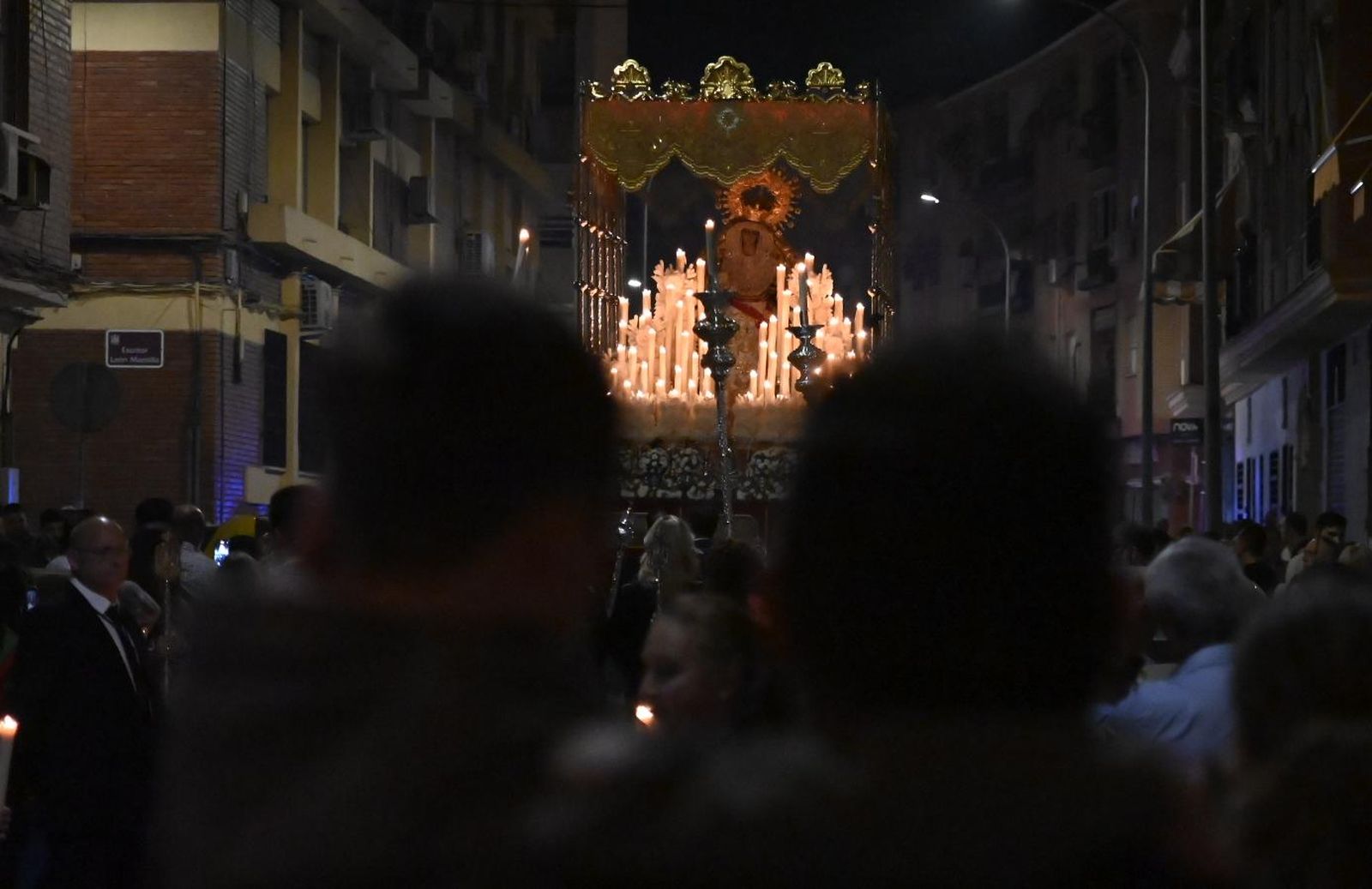 La procesión de la hermandad de la O de Córdoba en este Sábado de Pasión, en imágenes