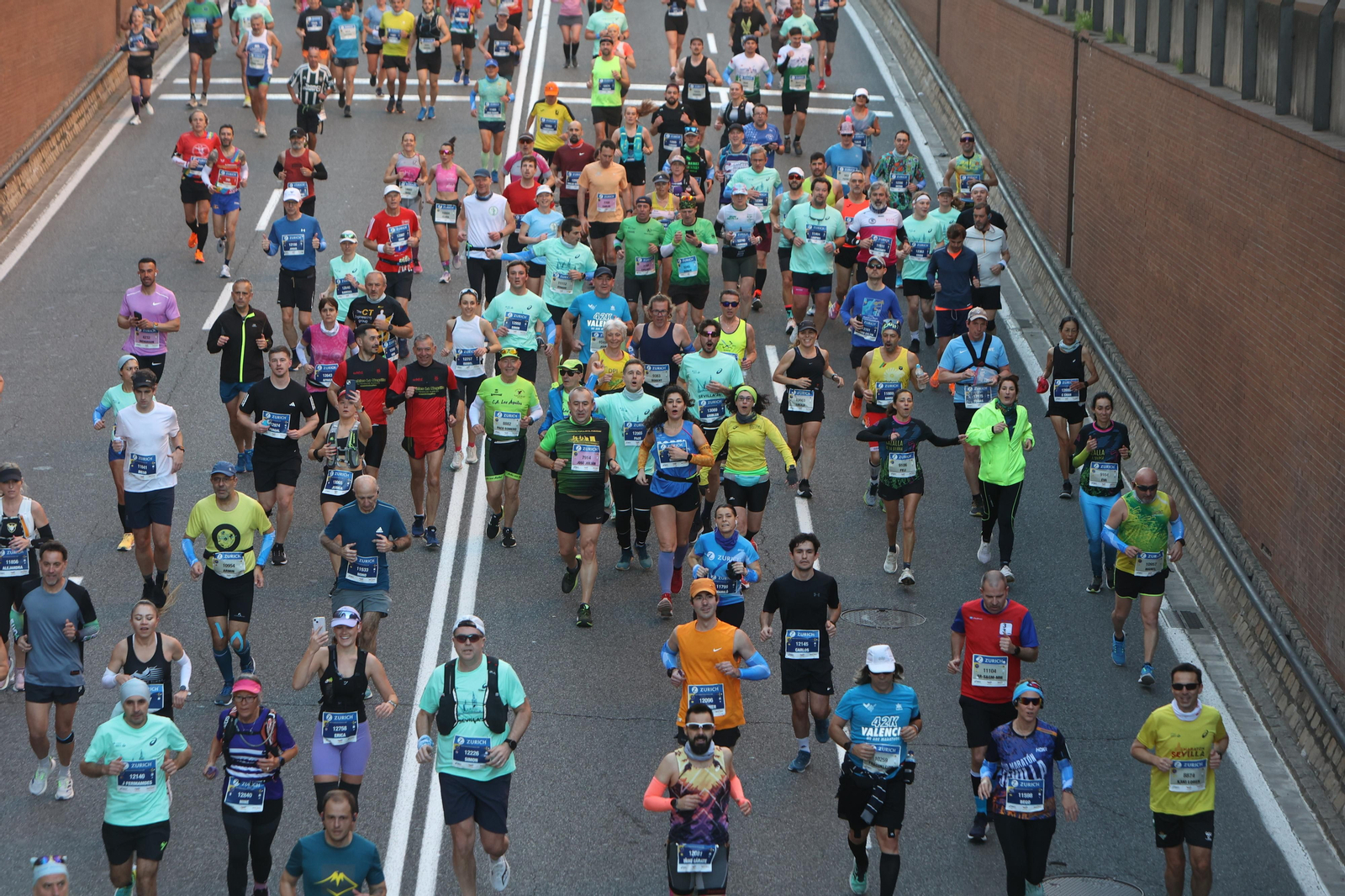 Búscate en la Zurich maratón de Sevilla