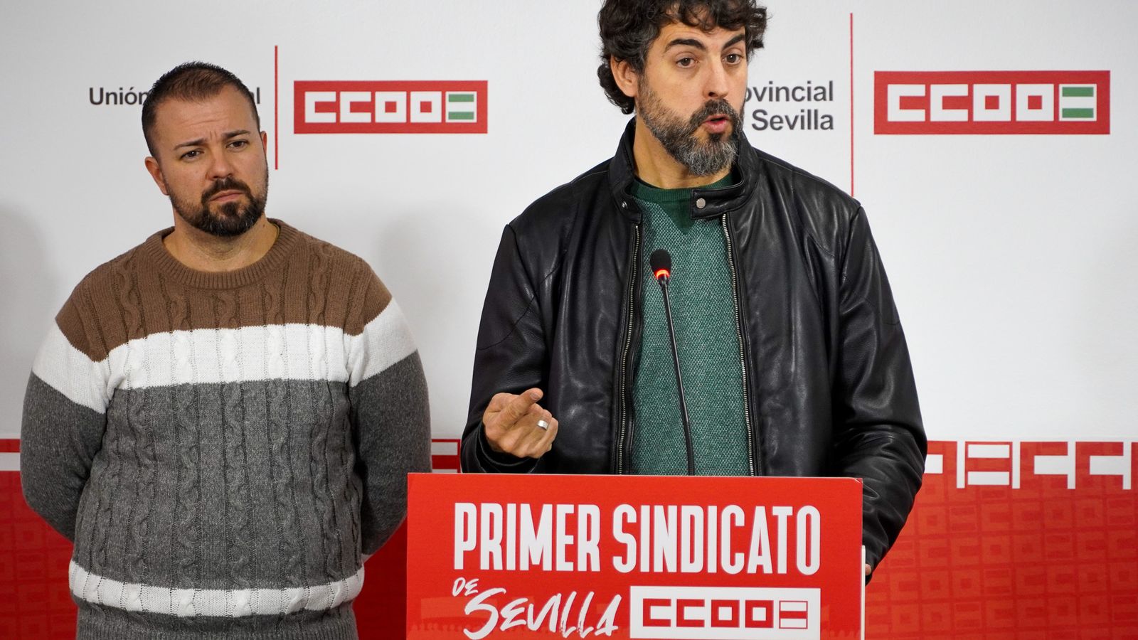 Carlos Aristu y Sergio Montero en rueda de prensa en la sede de CCOO de Sevilla, este lunes.