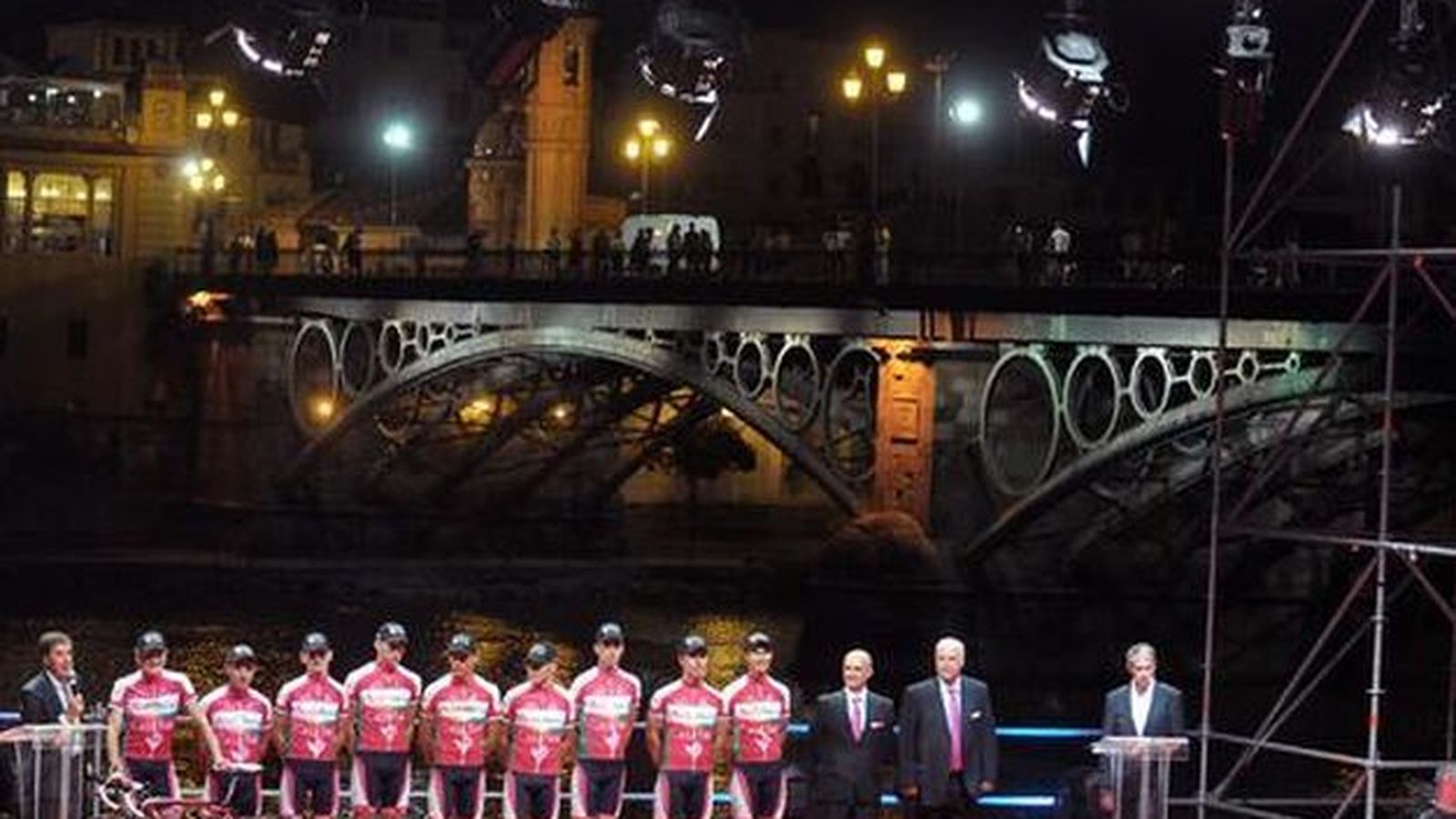 Presentación de uno de los equipos españoles para la Vuelta 2010.