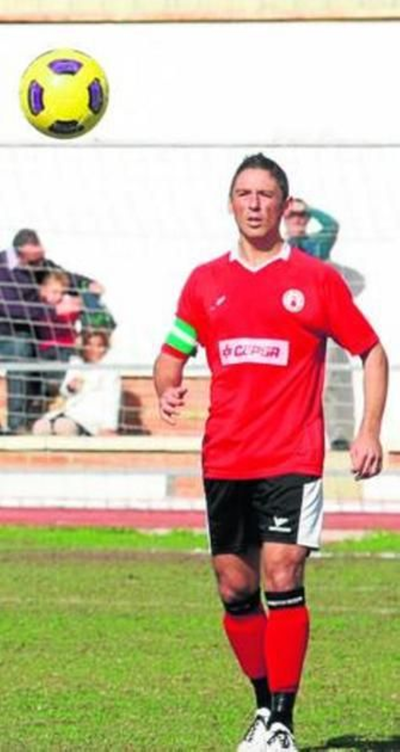 Iván Peña, en un encuentro de la pasada temporada con el San Roque.