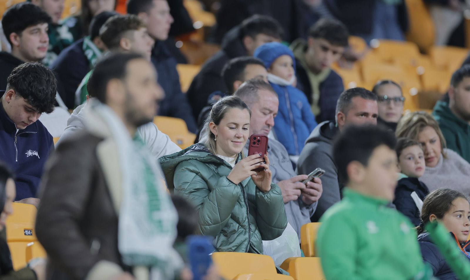 Búscate en las fotos del Betis - Elche