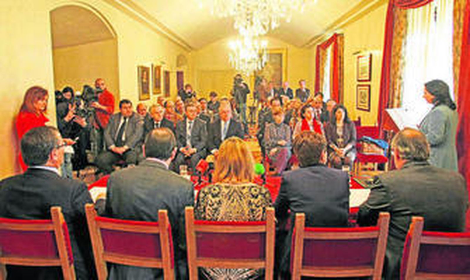 El salón noble del Ayuntamiento, ayer durante el acto.