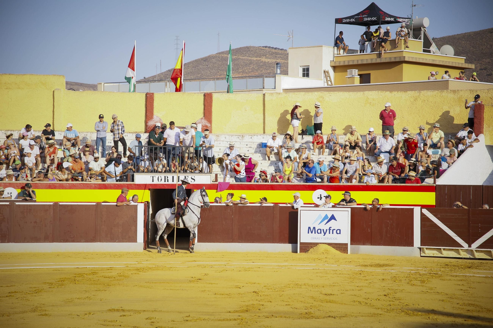 Corrida de toros Berja con un toro indultado, en imágenes