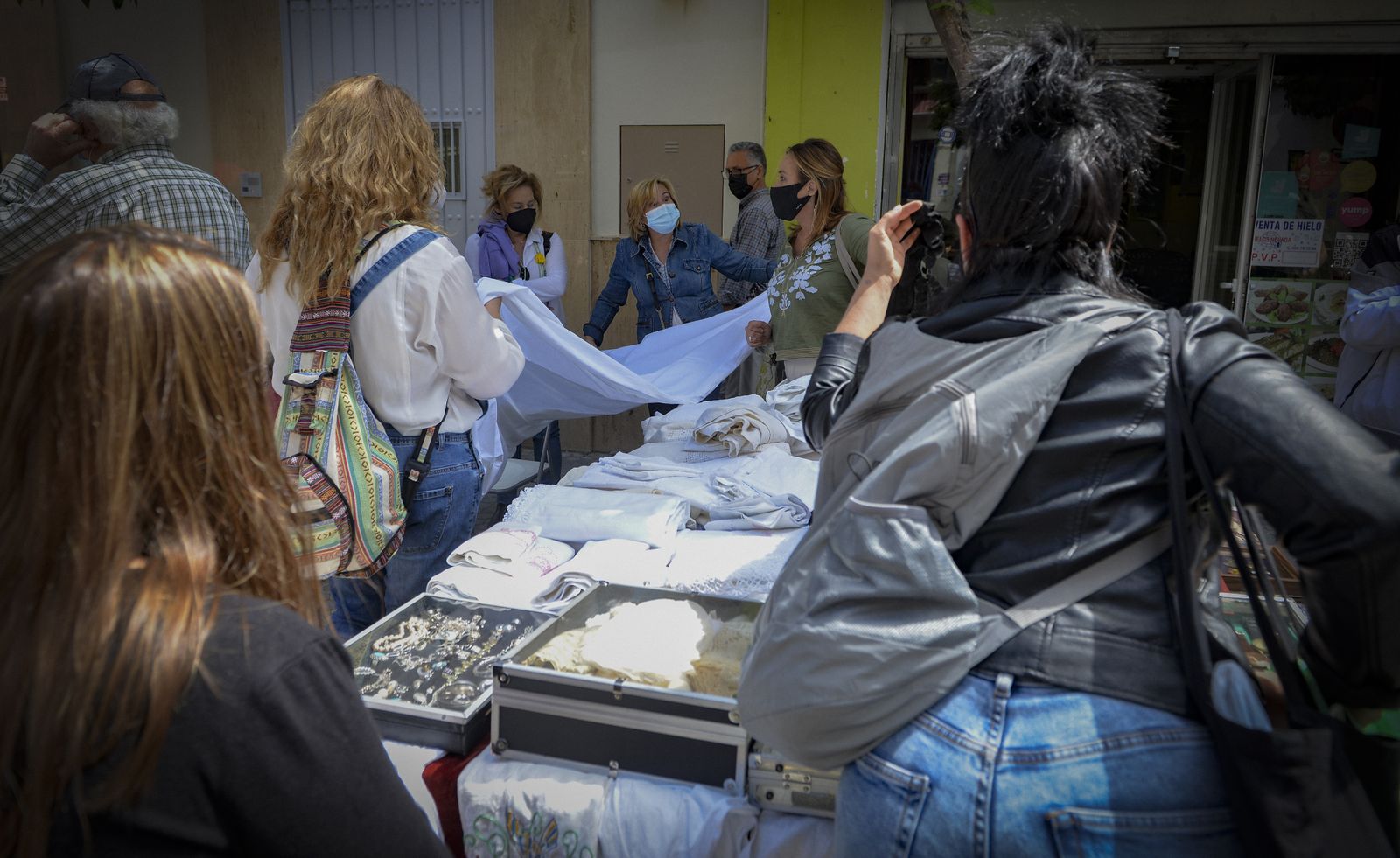 El mercadillo del Jueves: retratos de la calle Feria