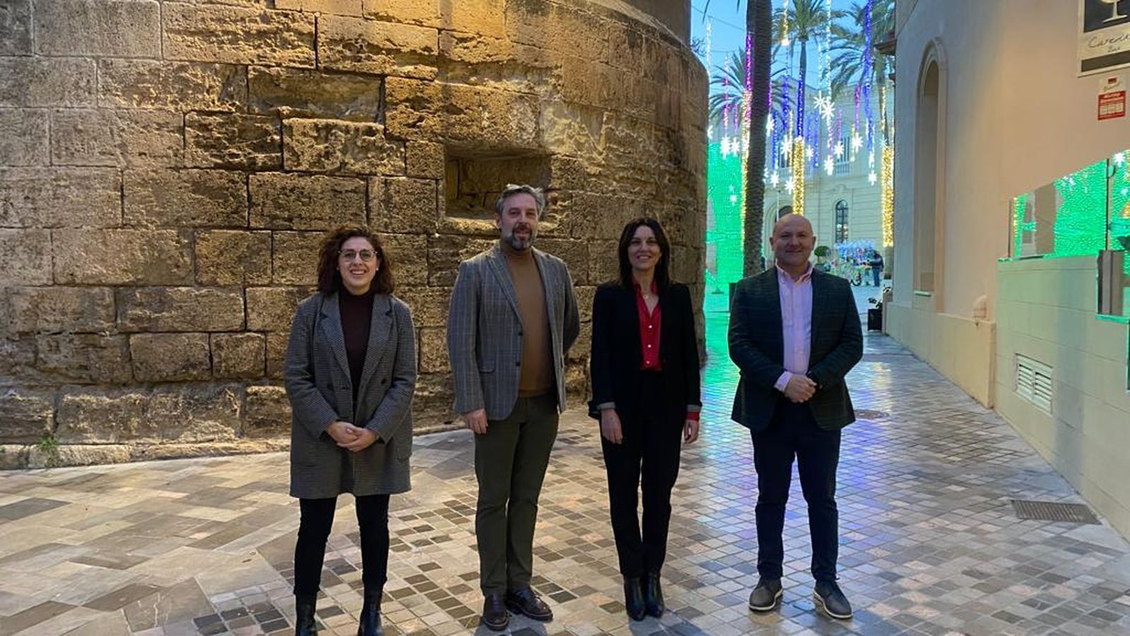 María del Mar Marín, Hermana Mayor del Prendimiento, Antonio Salmerón, de los Estudiantes, Magdalena Cantero, de la AV Casco Histórico, y David Colomera, de las Angustias