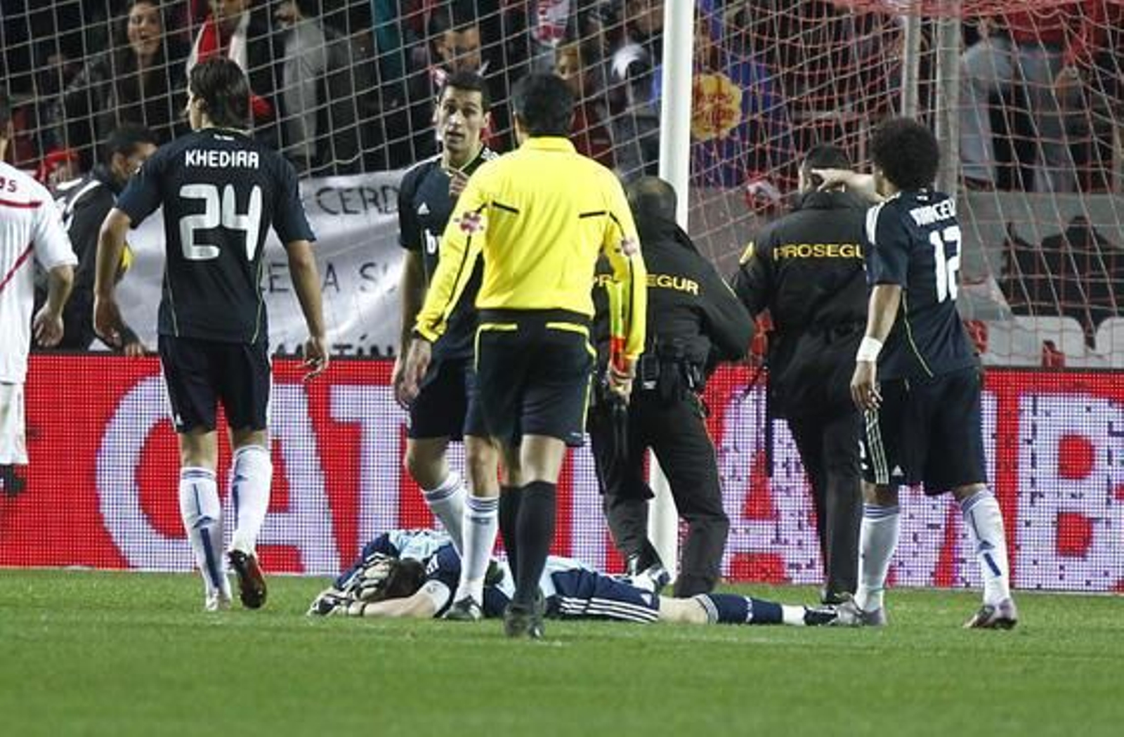 El Sevilla pierde 0-1 con el Real Madrid en la ida de las semifinales de la Copa del Rey. / Antonio Pizarro