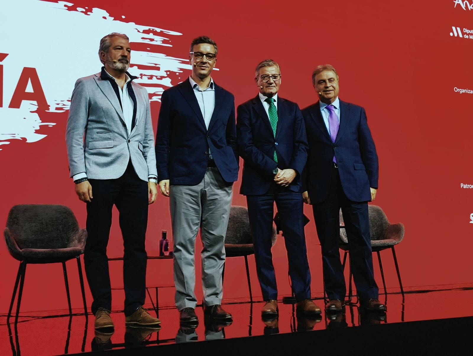 Antonio Real (d) en el Foro Nacional de Hostelería celebrado en Málaga.