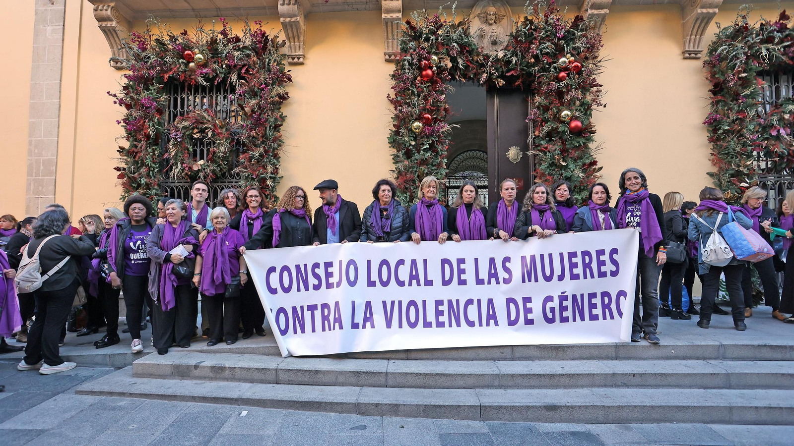 Imágenes de la manifestación del 25N 2024 en Jerez