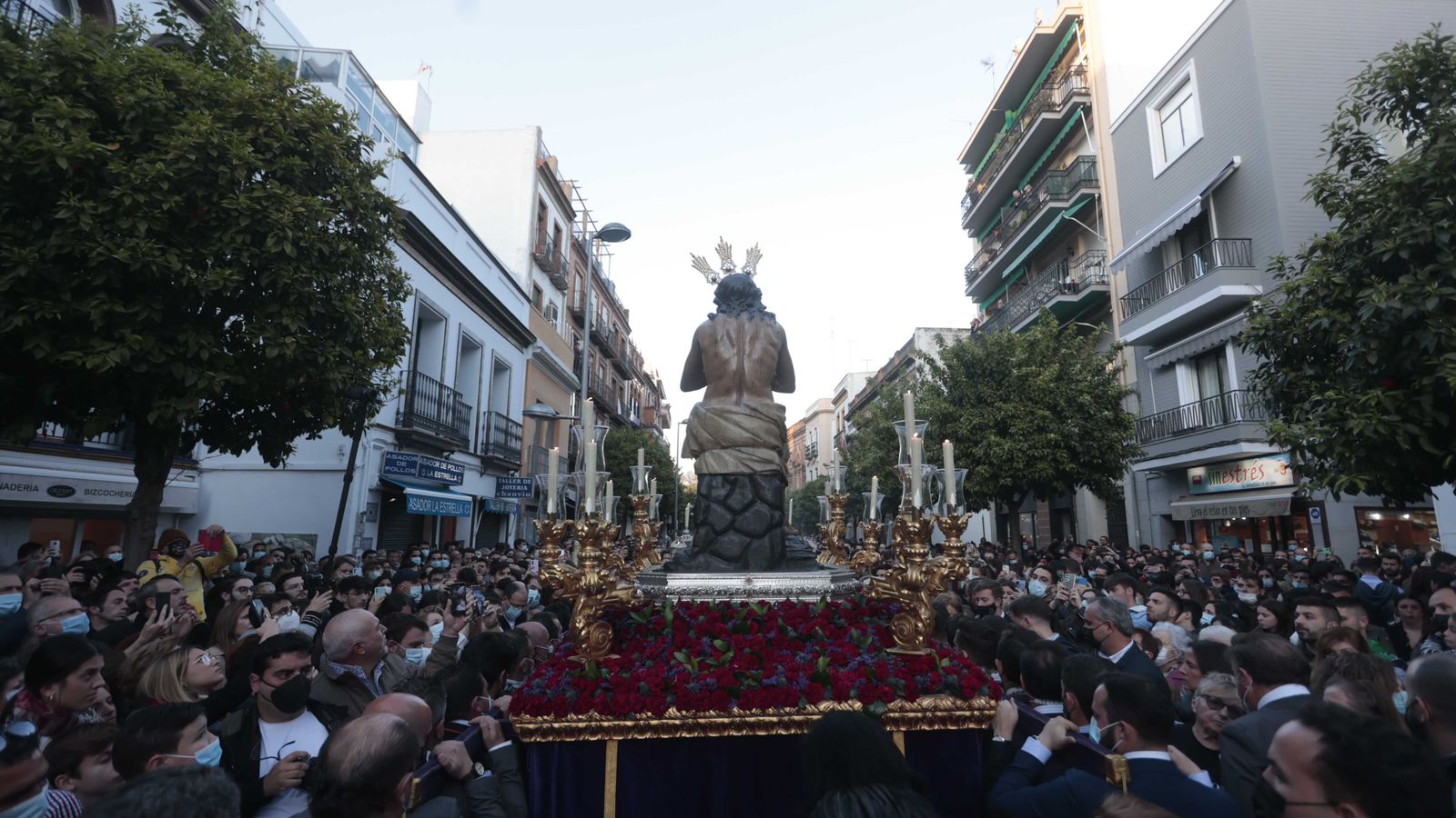 Las imágenes del Vía Crucis de la Hermandad de la Estrella