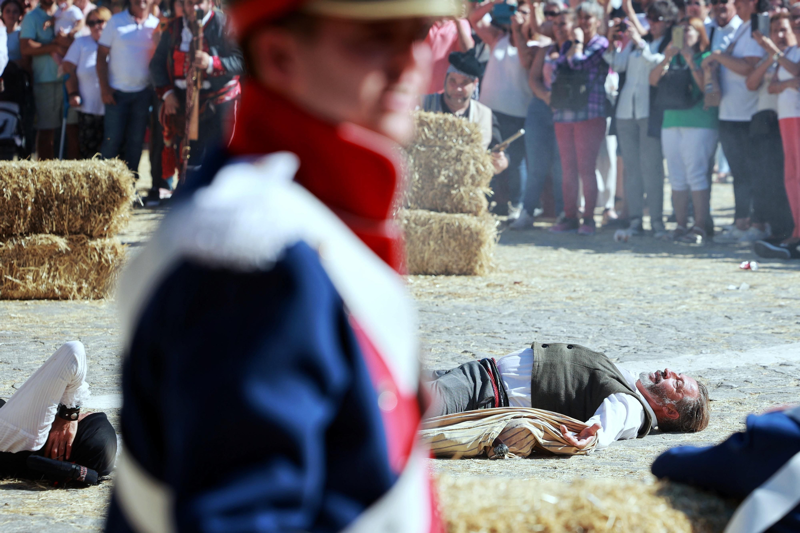 Los bandoleros triunfan Grazalema: las mejores imágenes de la popular recreación de la Sierra de Cádiz
