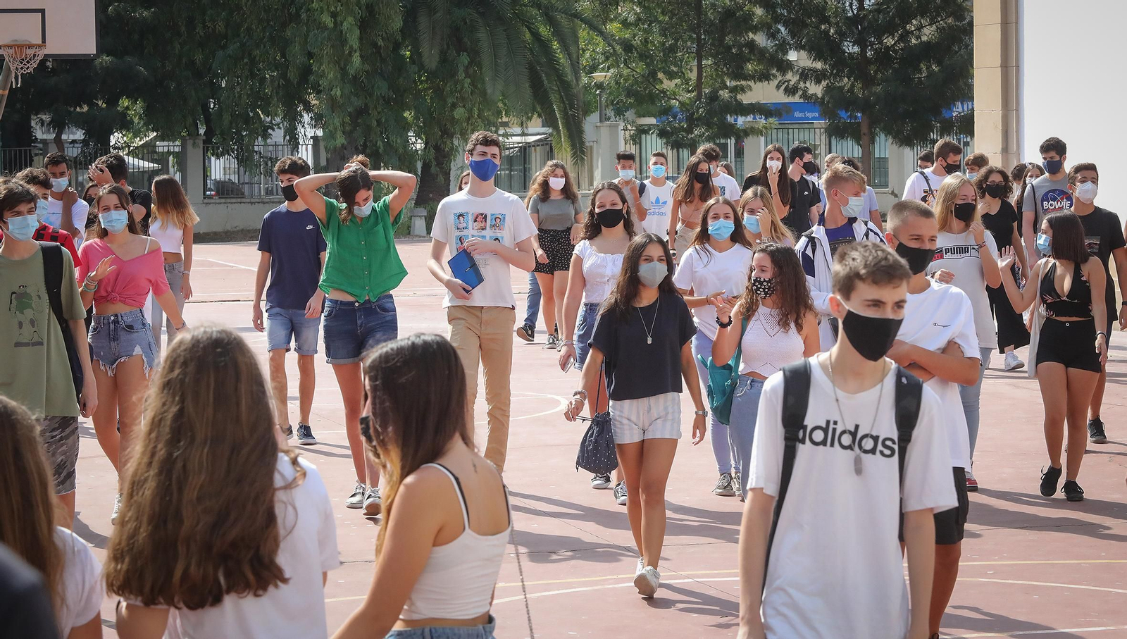 Comienzan las clases en los institutos condicionados por el Covid-19
