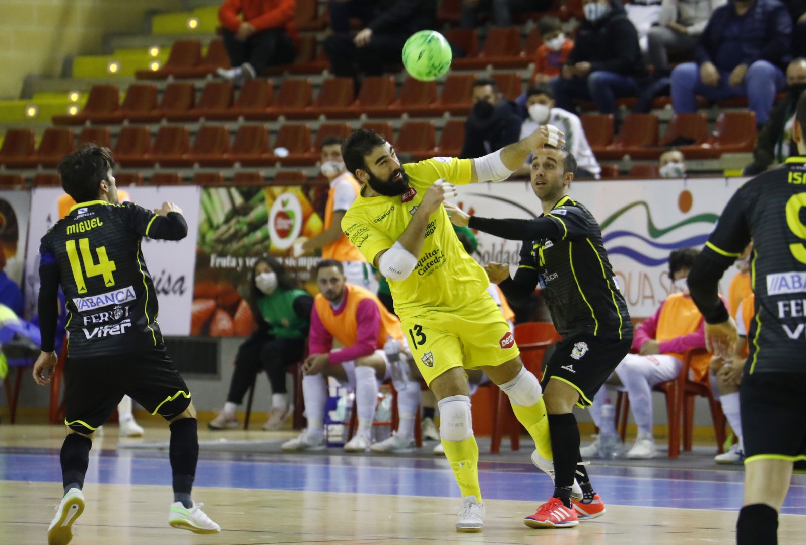 Las imágenes del triunfo del Córdoba Futsal ante O Parrulo