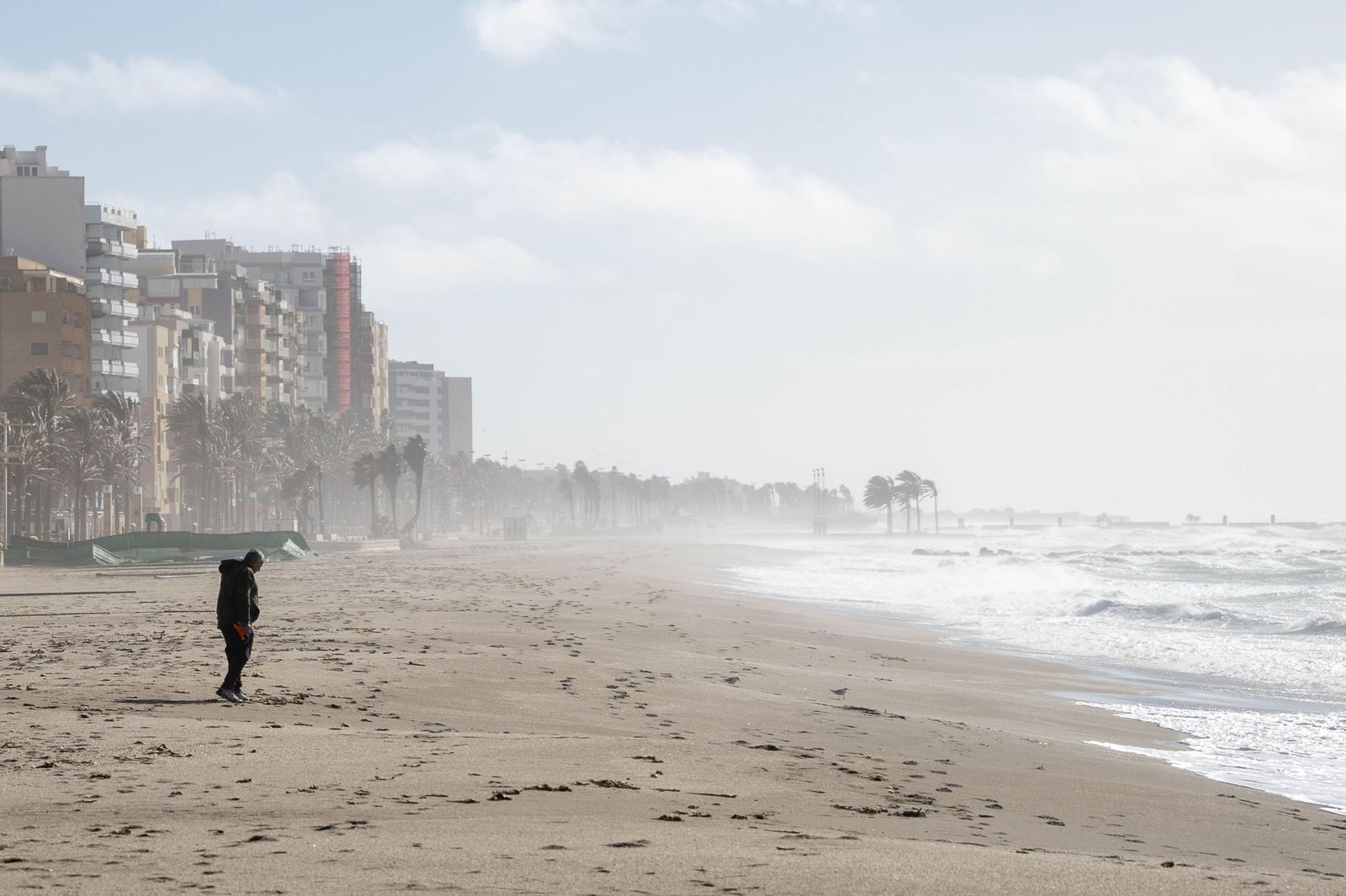 La Borrasca Leonardo se ensaña con Almería, en imágenes