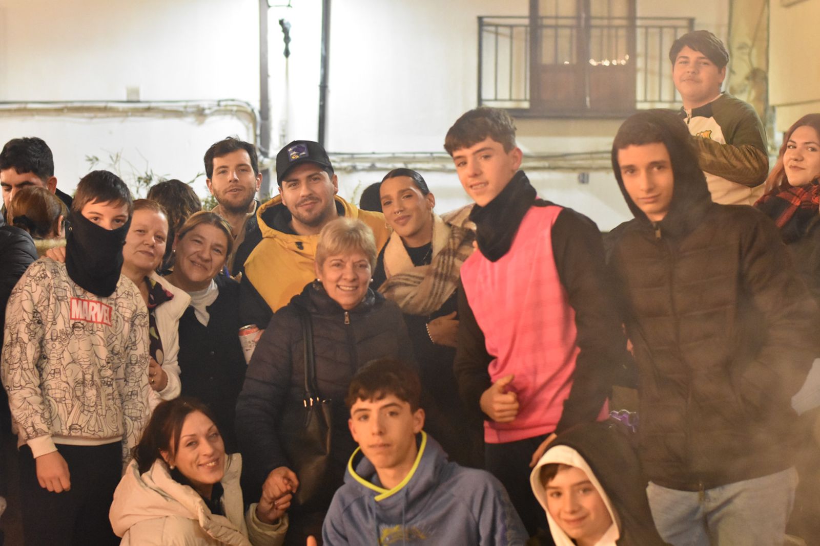 Jaén brilla y disfruta al fuego de las lumbres de San Antón