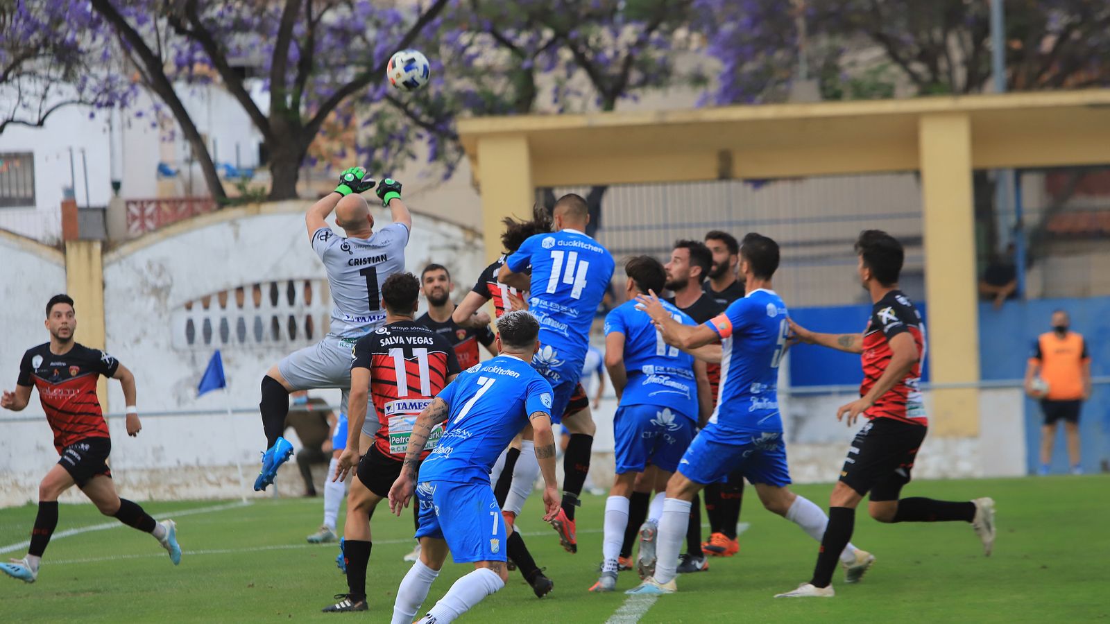 Imágenes de la semifinal por el ascenso entre el  Xerez CD - Puente Genil