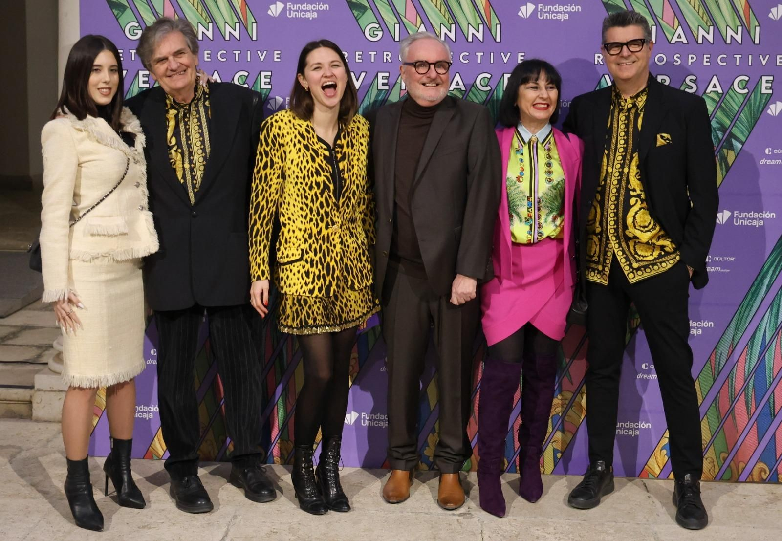 El photocall de la inauguración de la exposición de Versace en Málaga, en imágenes