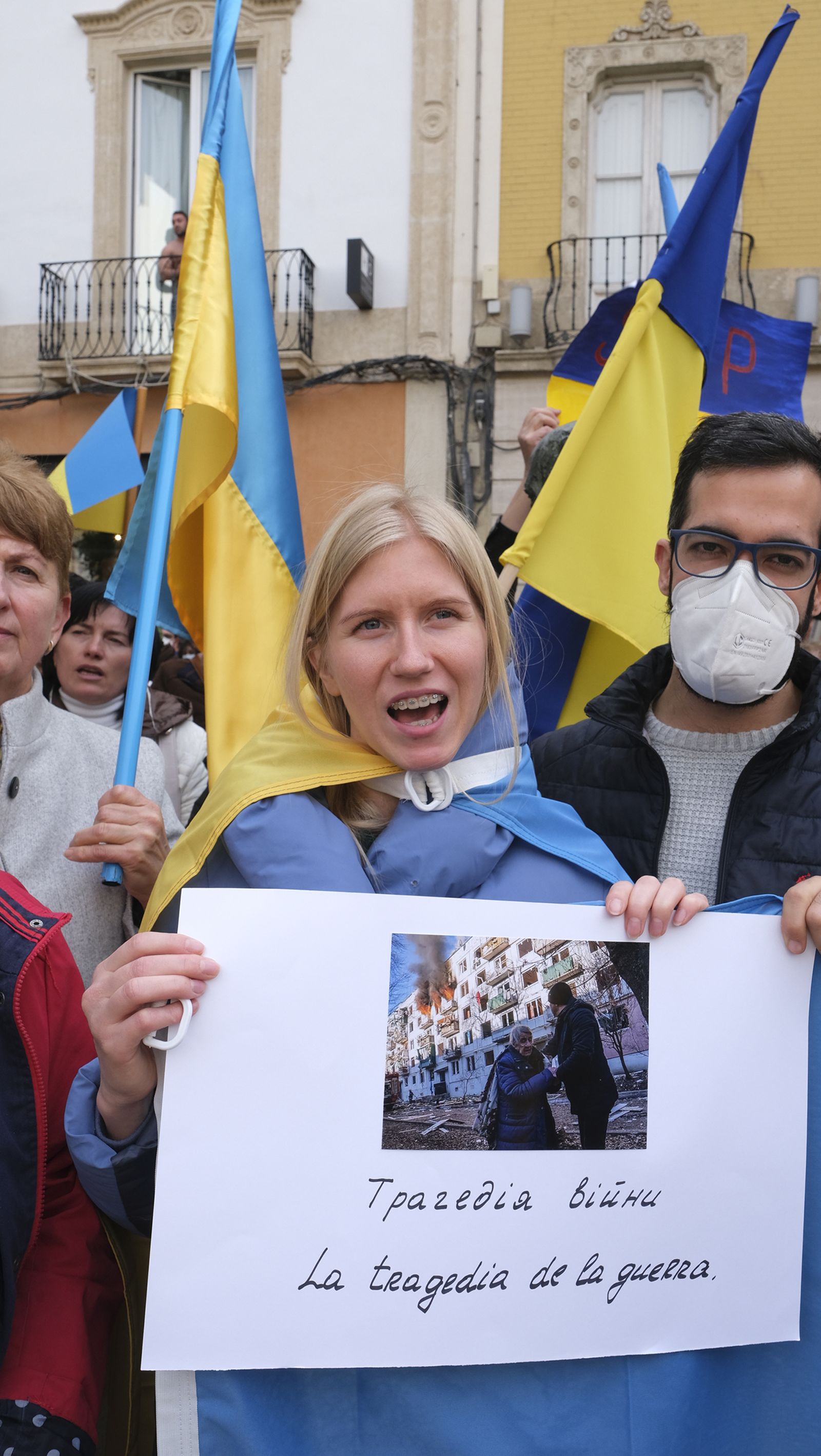 Fotogalería de las protestas contra la invasión rusa en Ucrania. Almería.