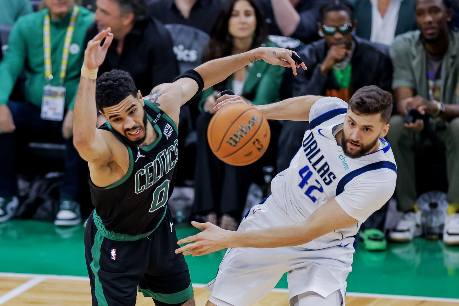 El segundo partido de la final de la NBA Celtics - Mavericks, en imágenes