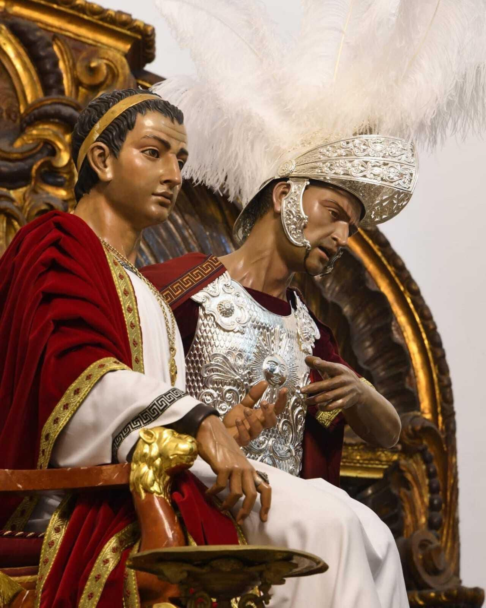 El nuevo centurión de Sentencia junto a Pilatos.