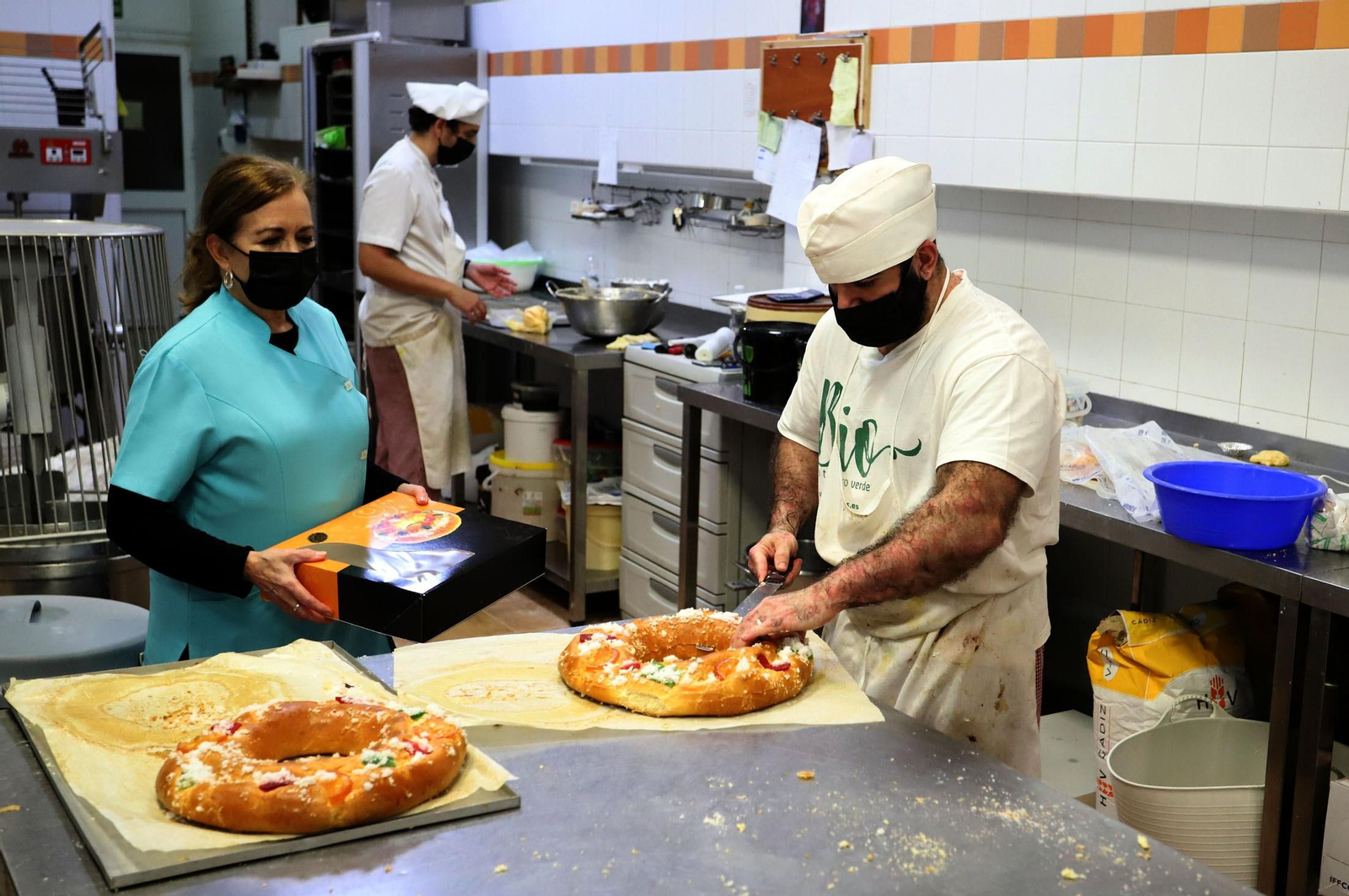 El roscón de Reyes de la dulcería Nova Ruiz, todo un clásico en Huelva capital