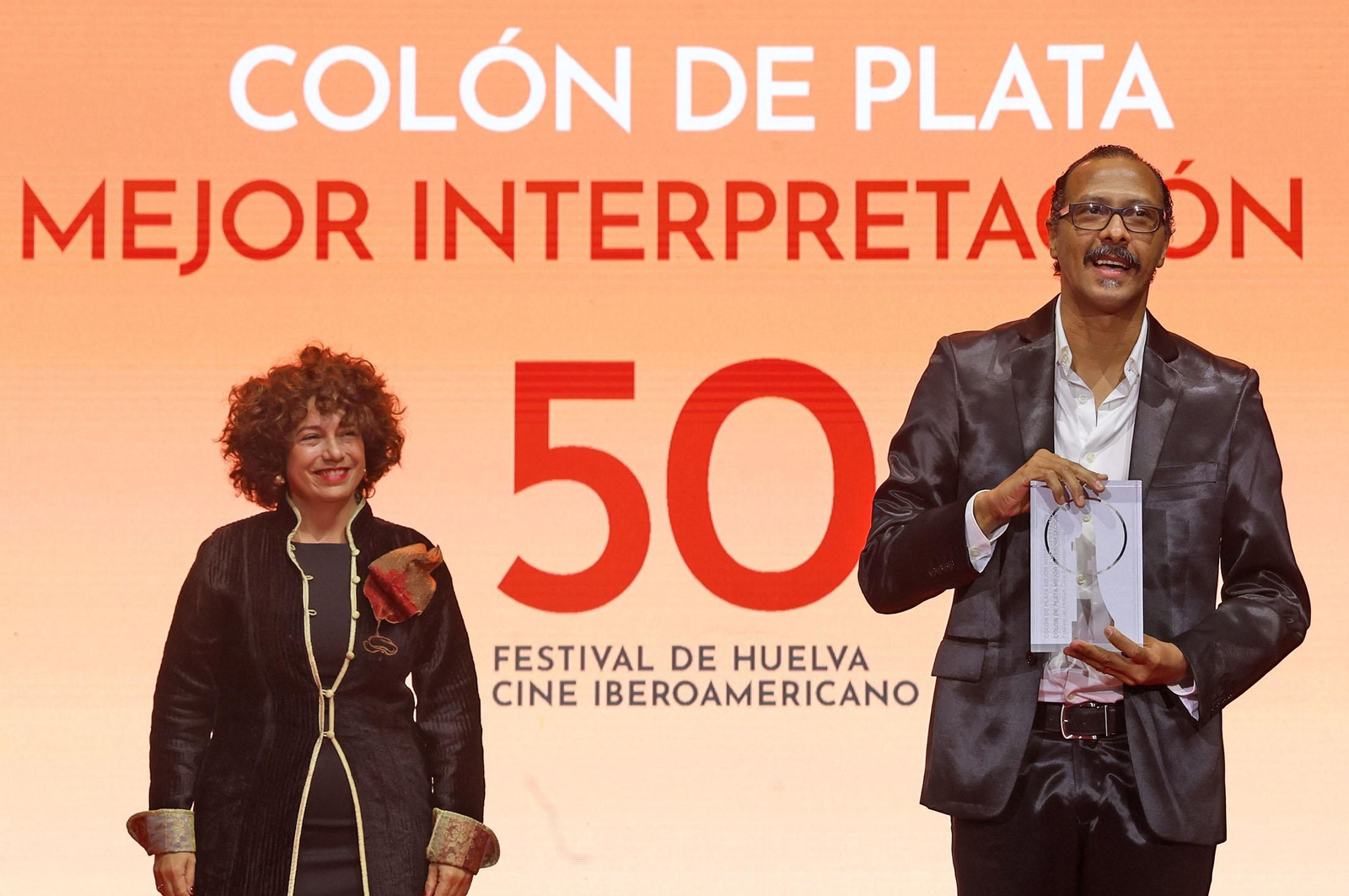 Imágenes de la gala de clausura de la 50 edición del Festival de Huelva Cine Iberoamericano con la entrega del Colón de Oro a la película 'Retrato de um certo oriente' y el Premio Ciudad de Huelva al actor José Coronado