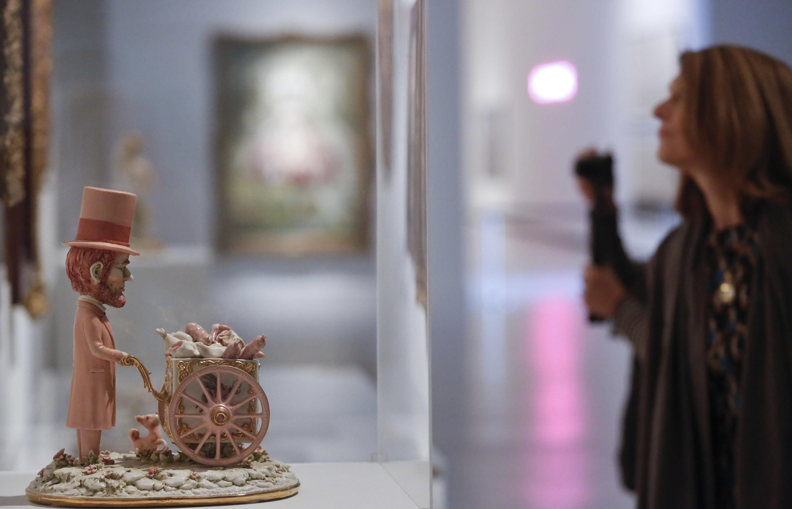 'Cámara de las maravillas', la exposición restrospectiva de Mark Ryden en el CAC