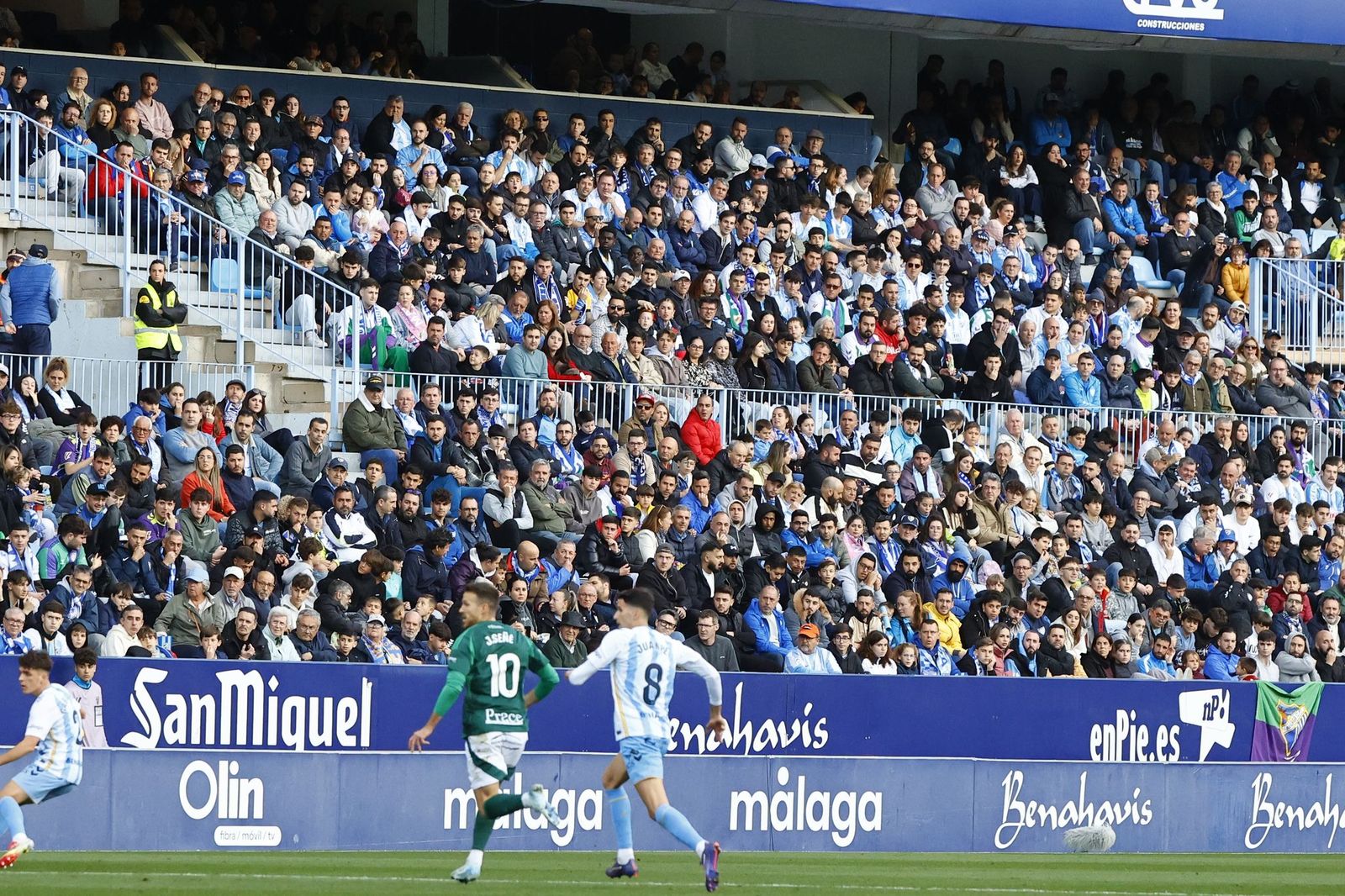 Búscate en La Rosaleda durante el Málaga CF-Racing de Ferrol
